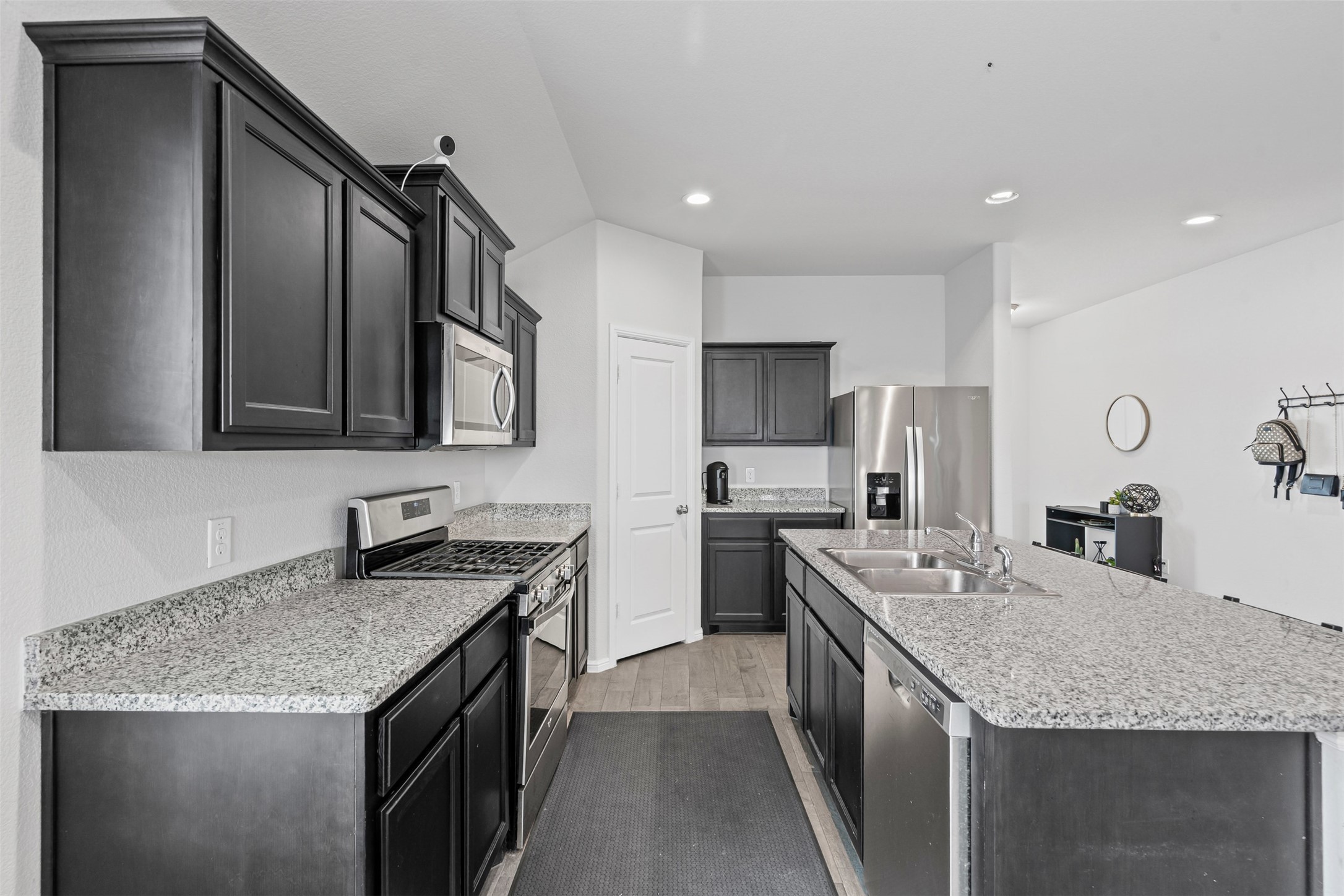 2233 Blythwood Trail Fort Worth TX 76108