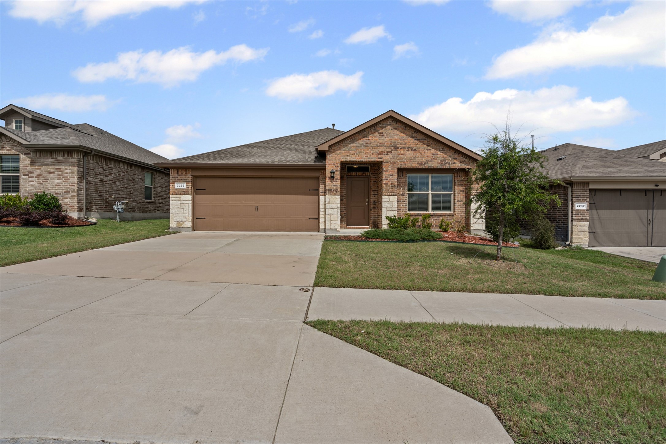 2233 Blythwood Trail Fort Worth TX 76108
