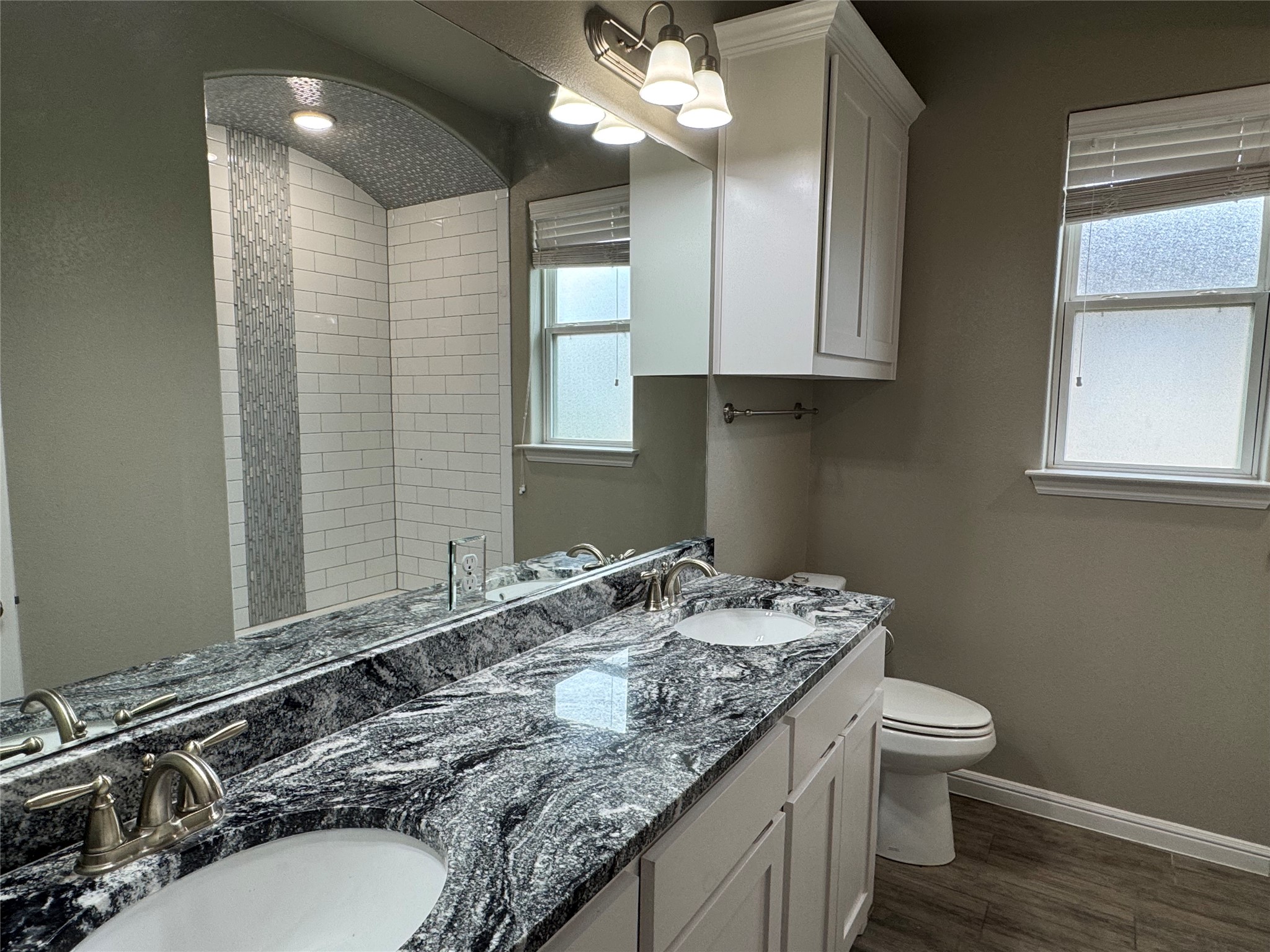 612 Sovereign Drive Granbury TX 76049