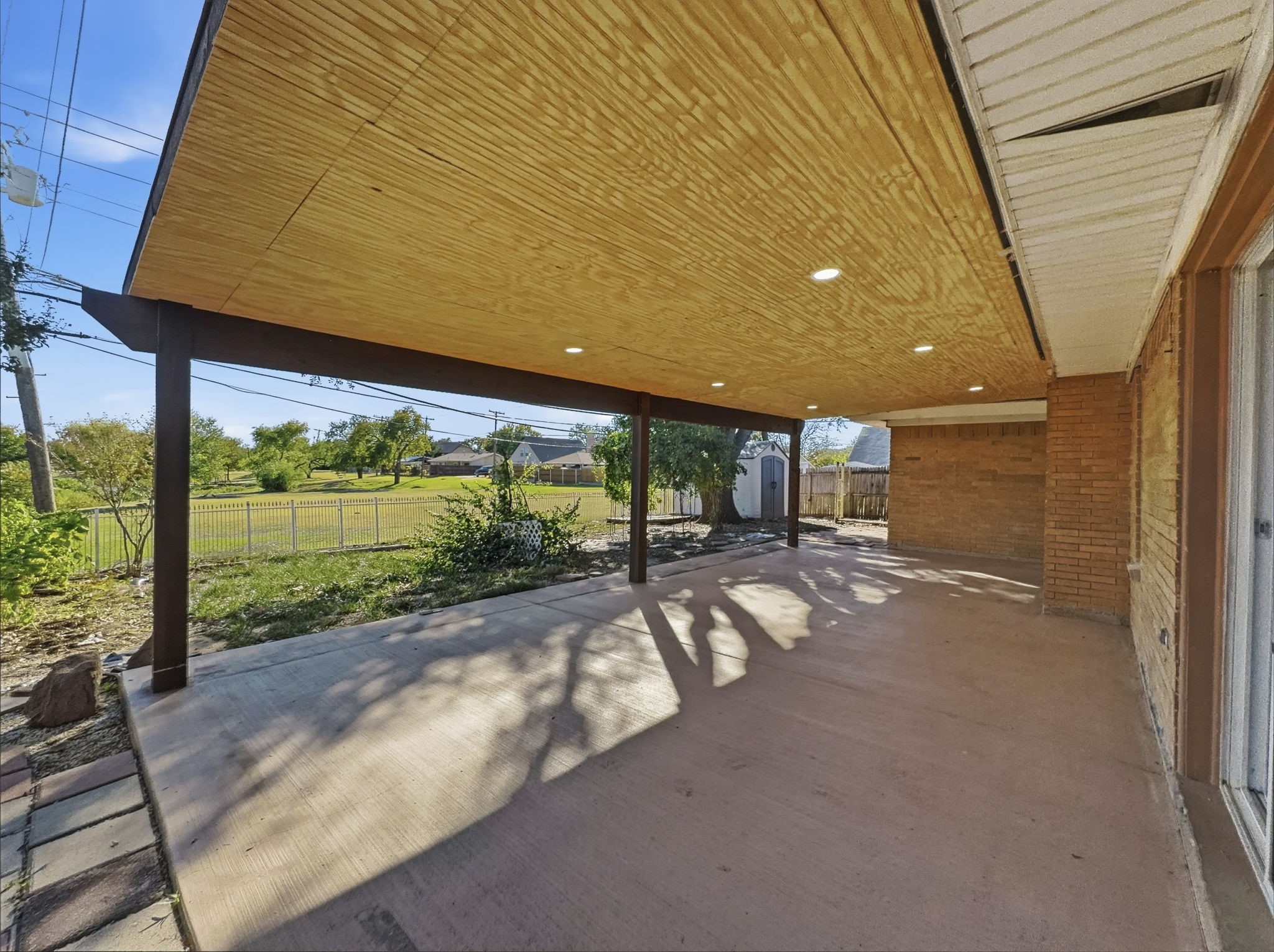 3718 W Rochelle Road Irving TX 75062