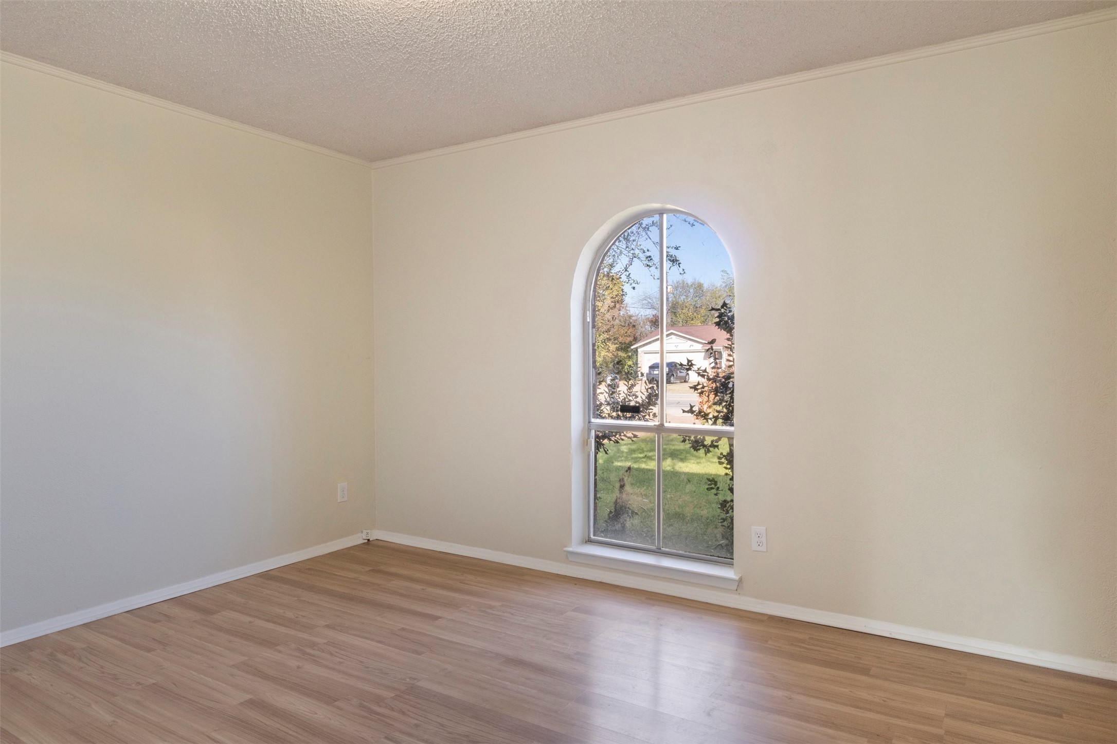 3718 W Rochelle Road Irving TX 75062