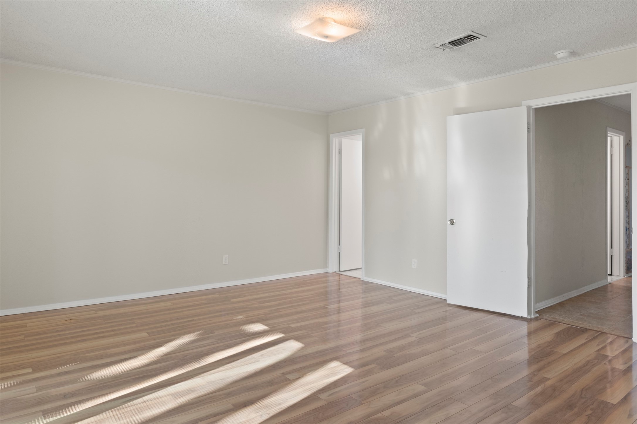 3718 W Rochelle Road Irving TX 75062