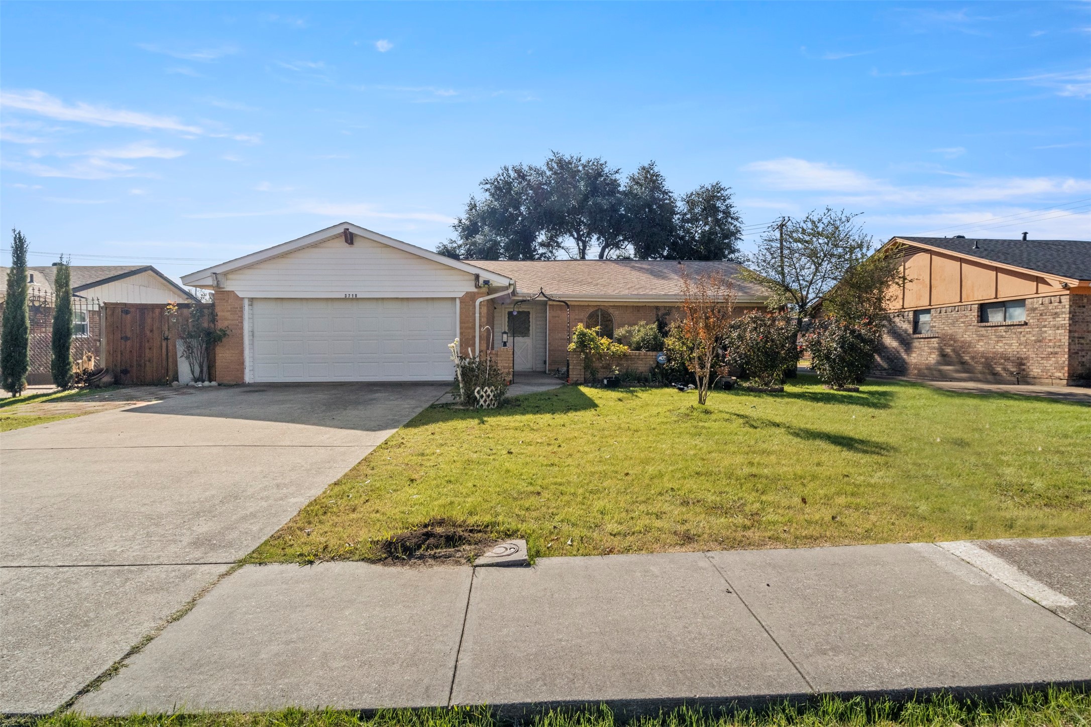 3718 W Rochelle Road Irving TX 75062
