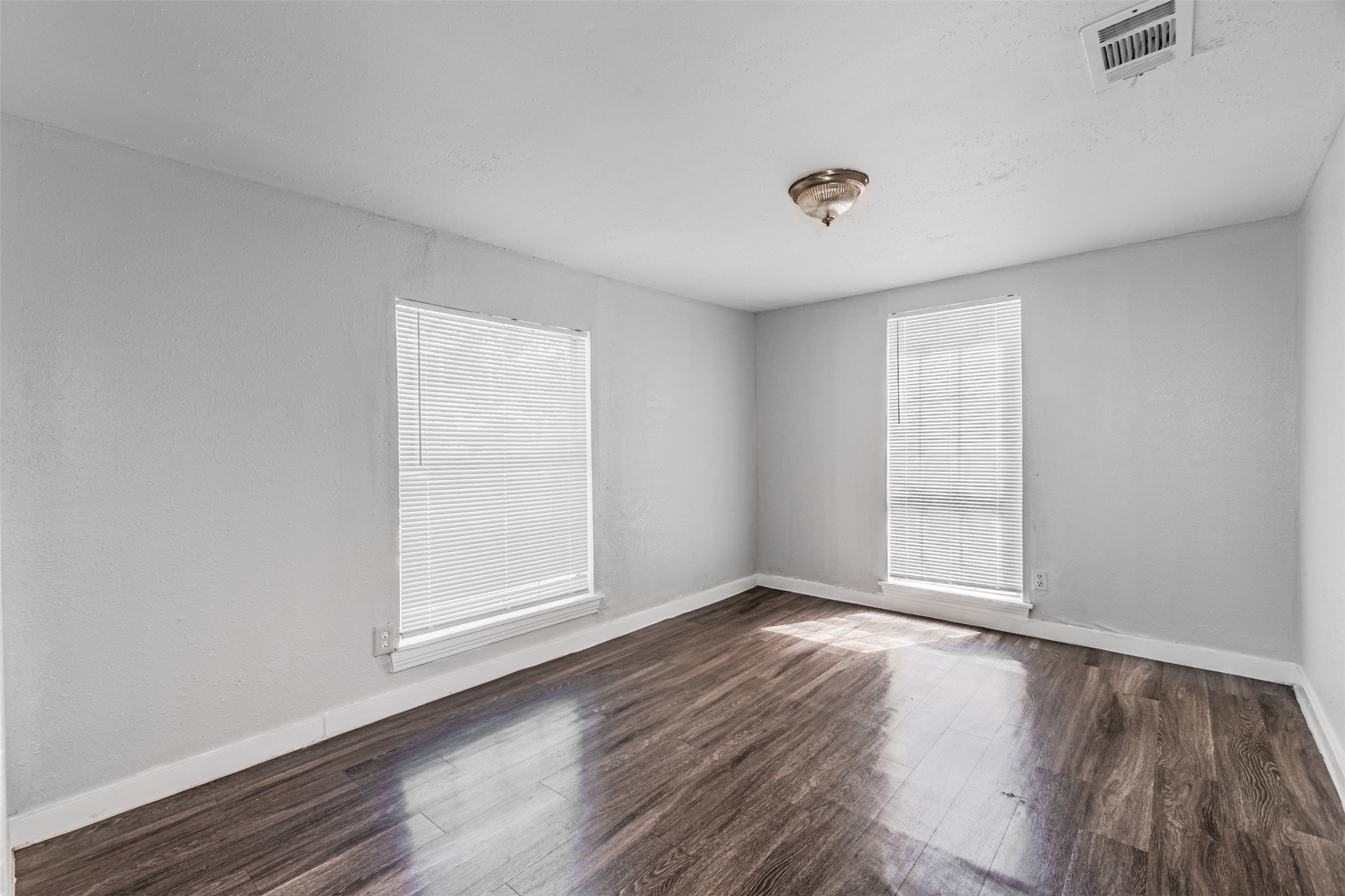 1520 Mcbroom Street Dallas TX 75212
