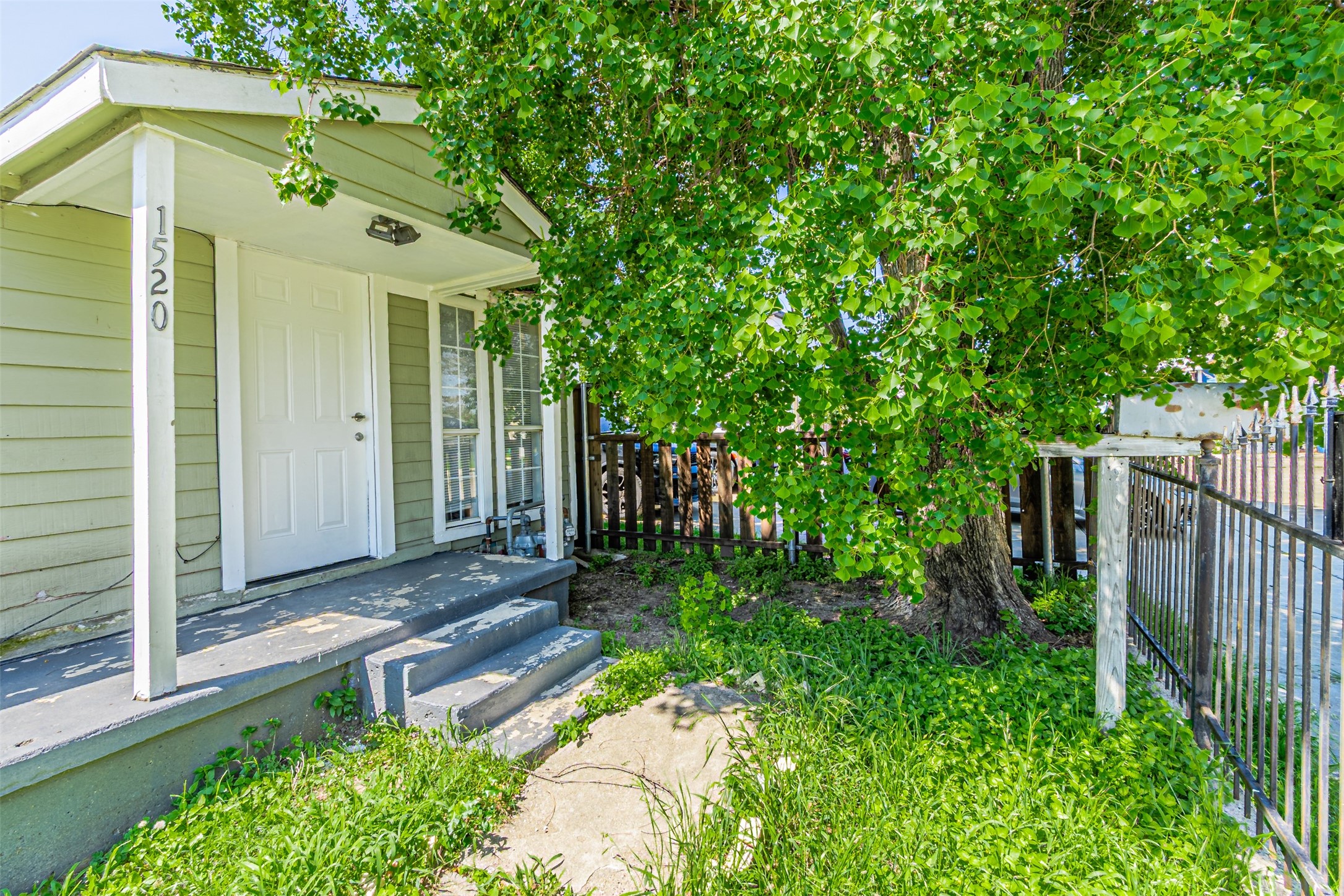 1520 Mcbroom Street Dallas TX 75212