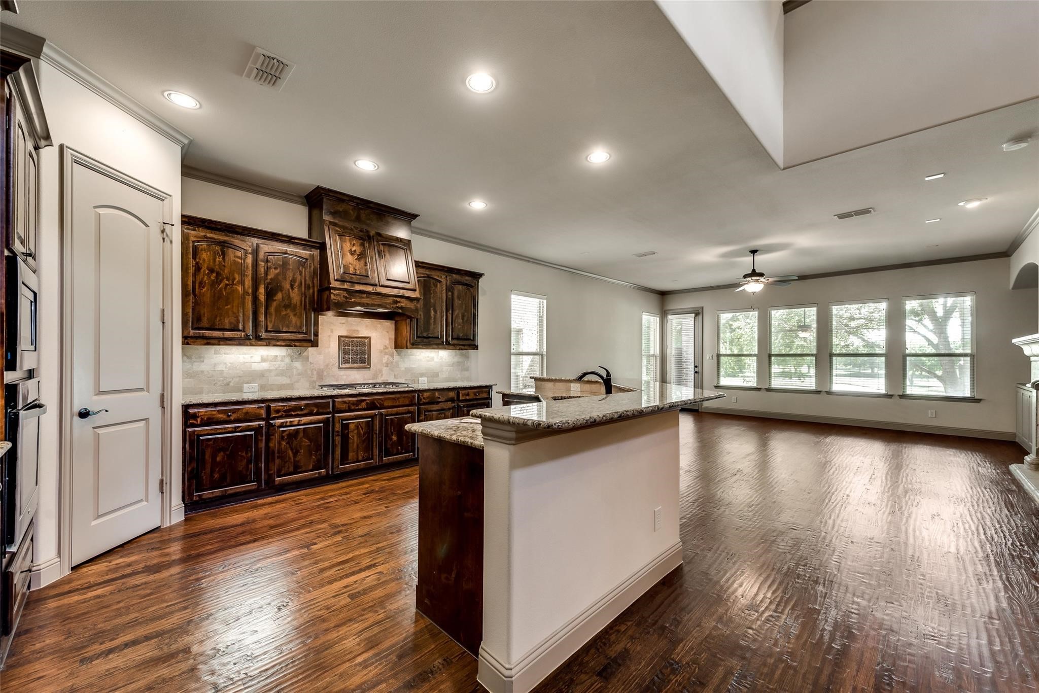 2329 Chadwick Lane Garland TX 75044
