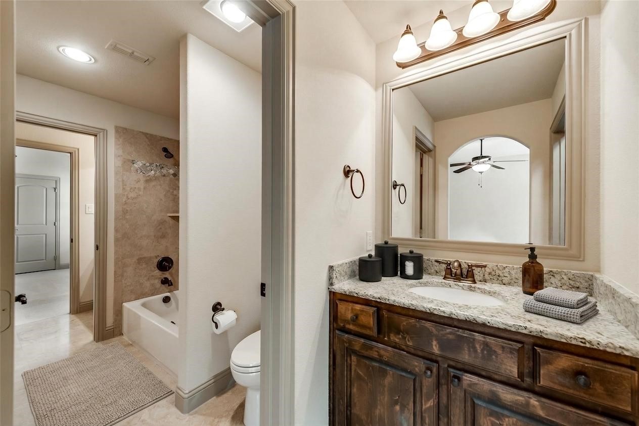 2329 Chadwick Lane Garland TX 75044