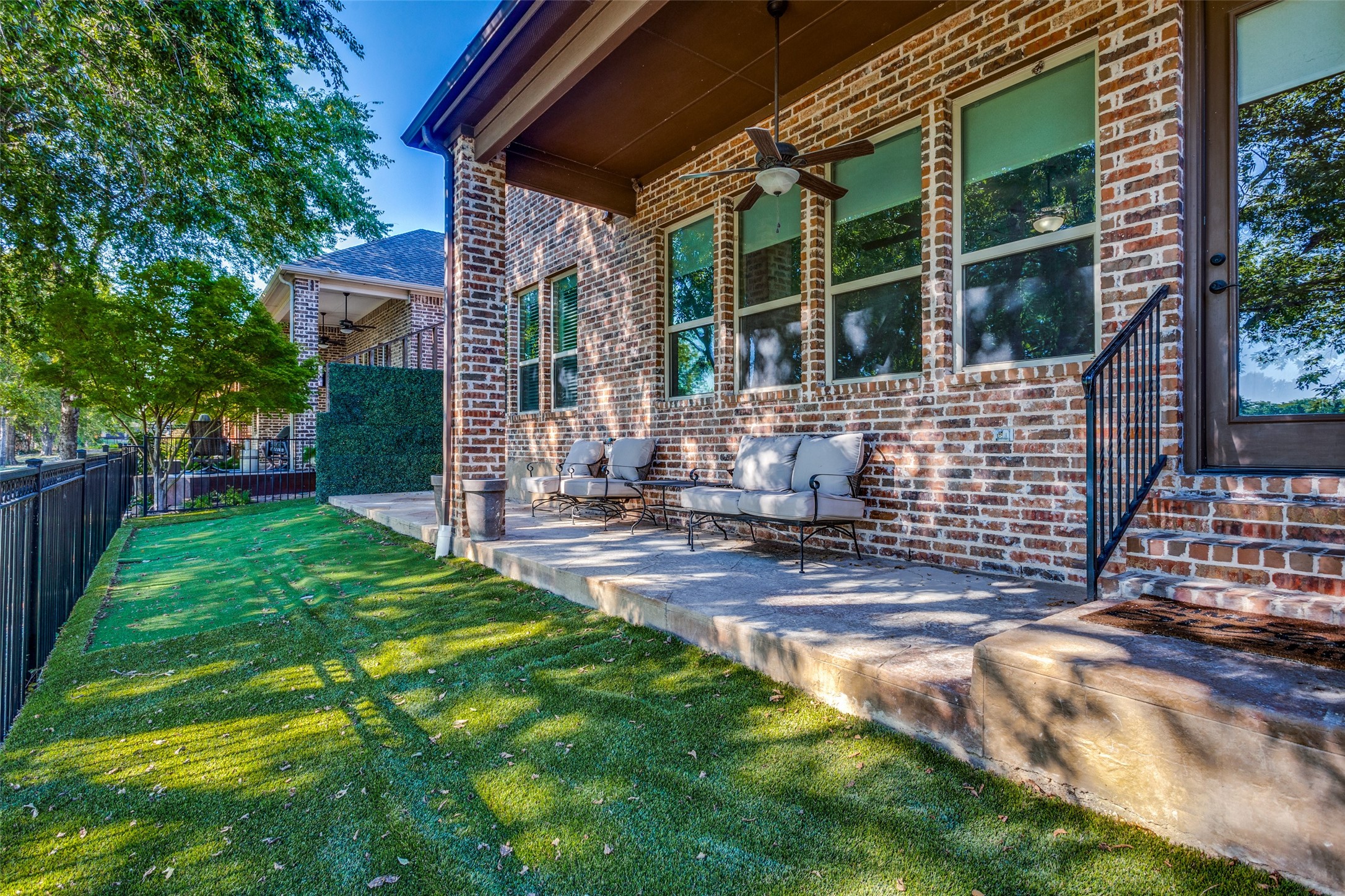2329 Chadwick Lane Garland TX 75044