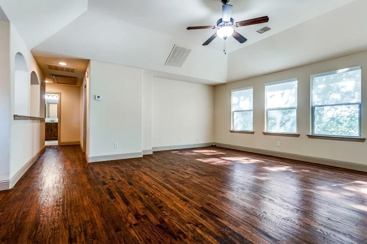 2329 Chadwick Lane Garland TX 75044