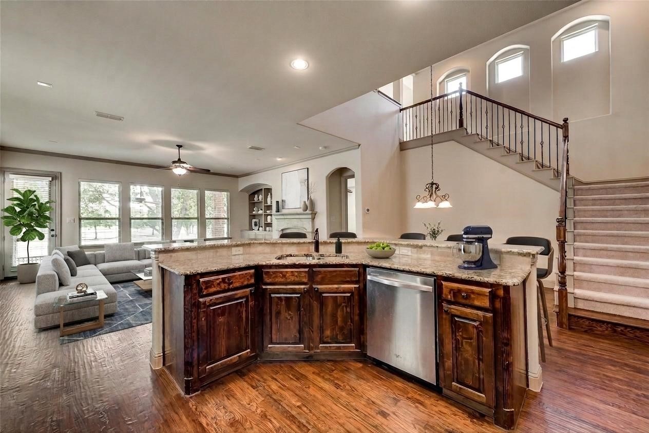 2329 Chadwick Lane Garland TX 75044
