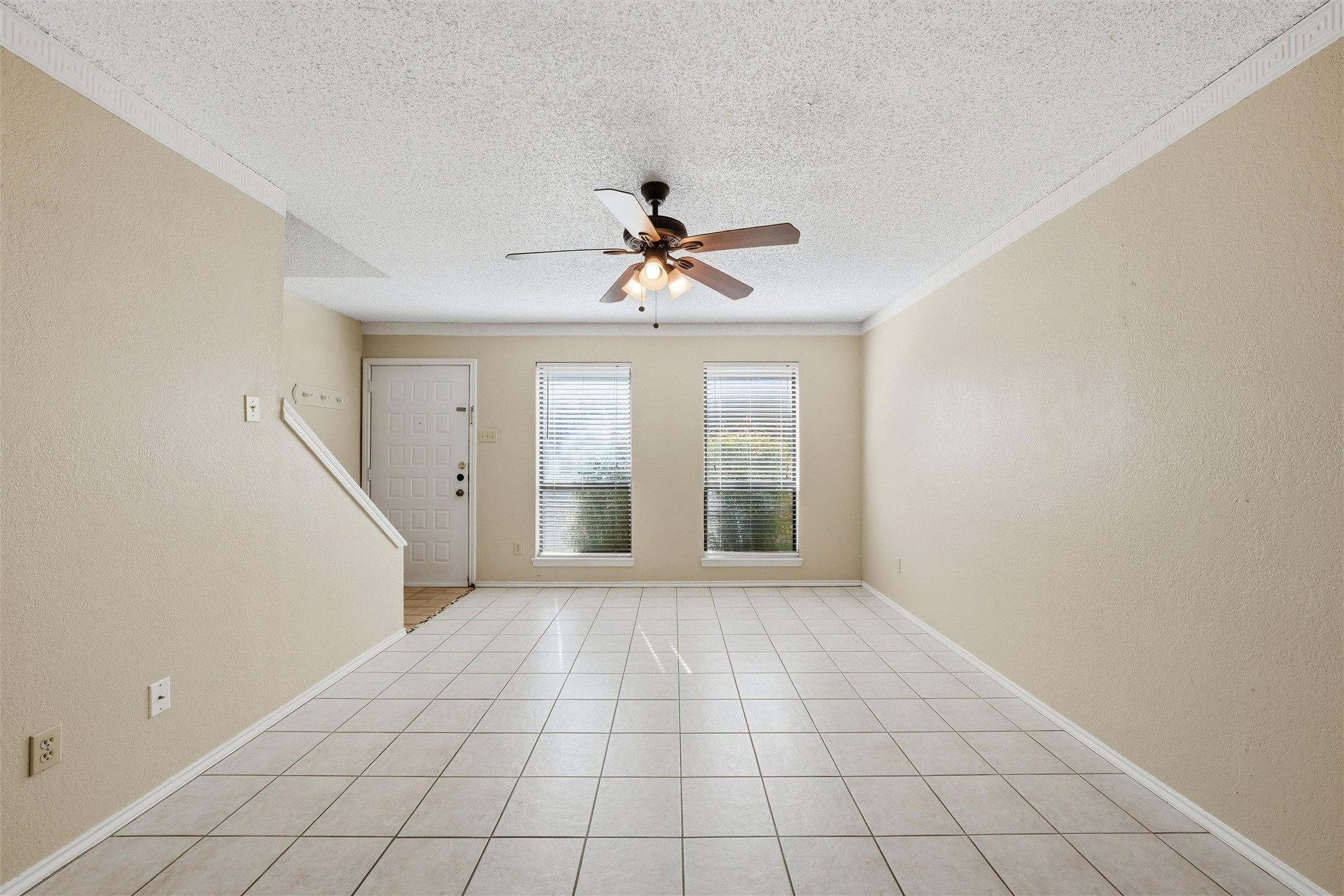 1371 S 11th Street Waco TX 76706