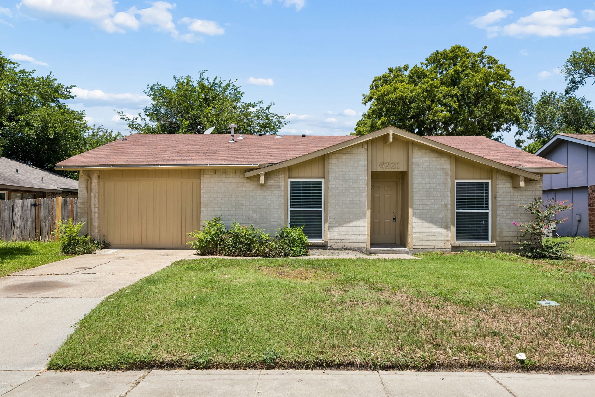 6221 Pine Street Rowlett TX 75089
