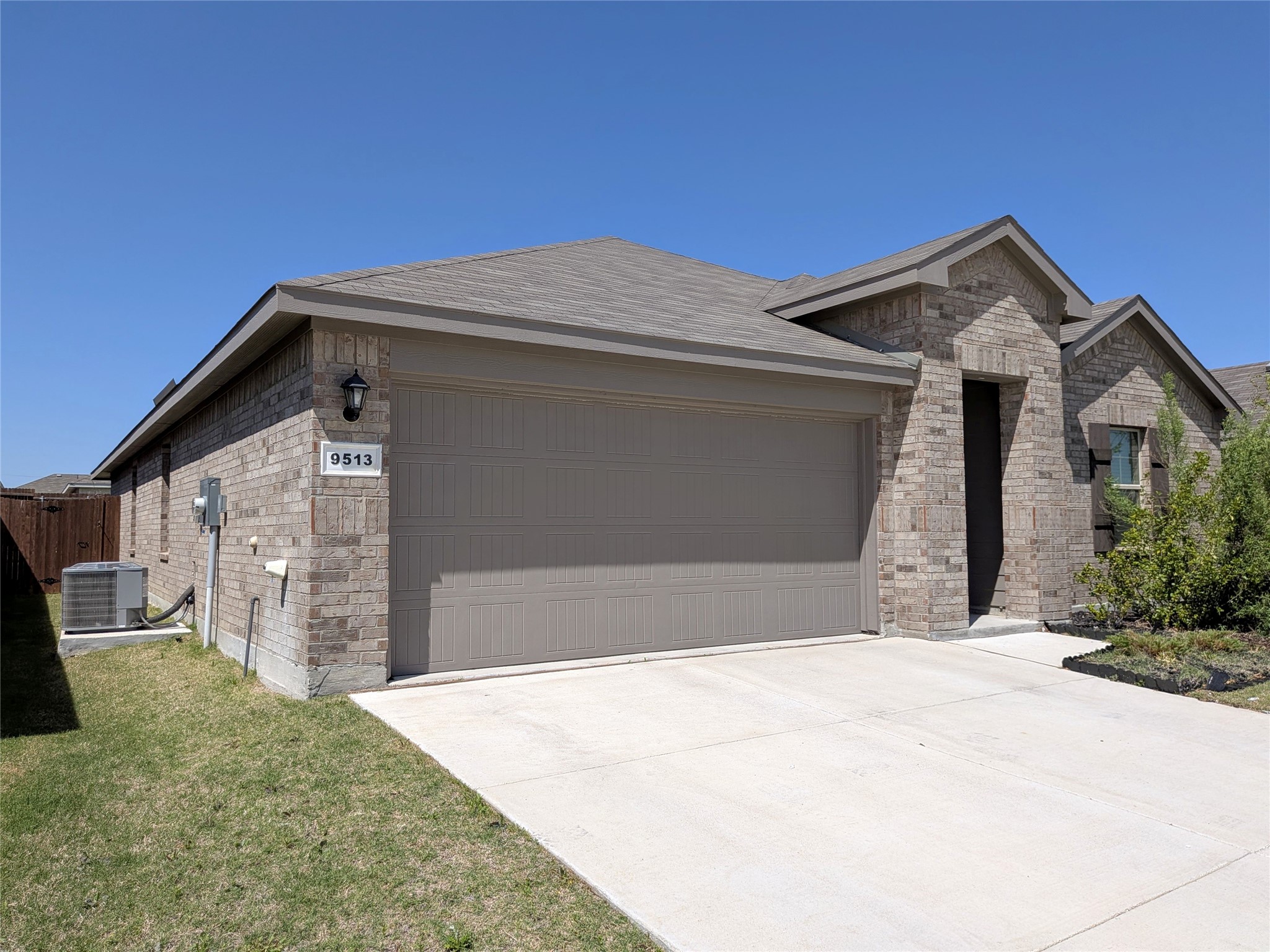 9513 Doverglen Drive Fort Worth TX 76131