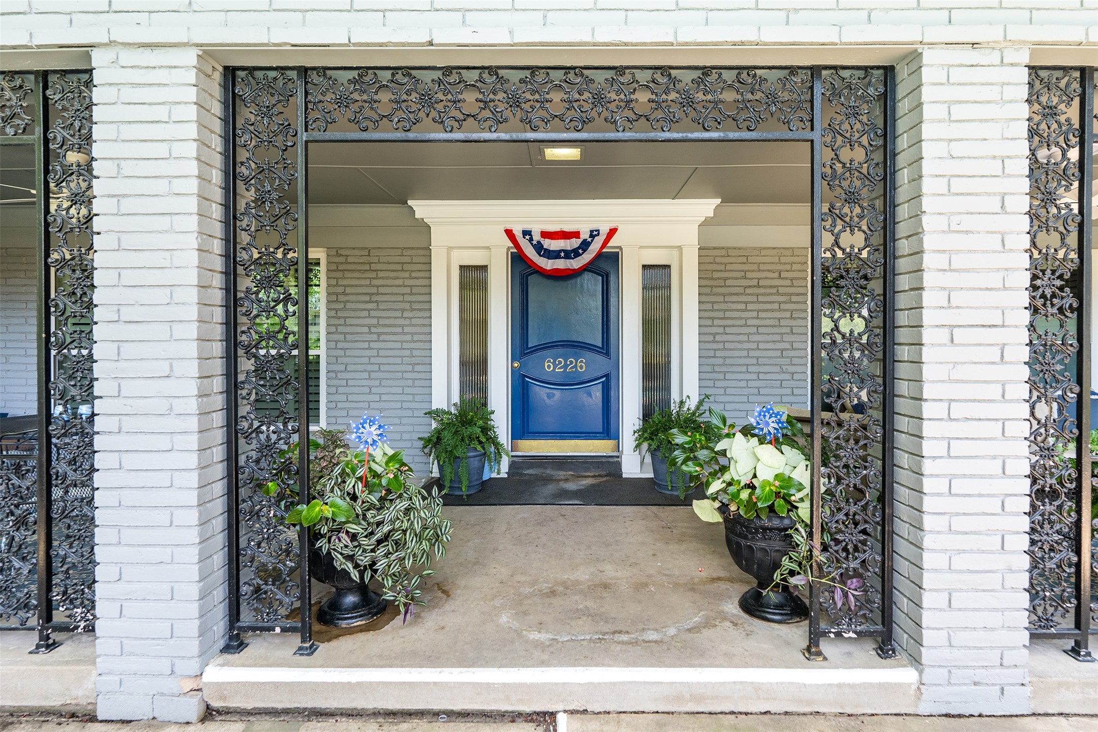 6226 Bandera Avenue Dallas TX 75225