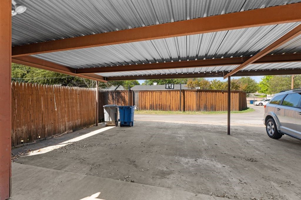15839 El Estado Drive Dallas TX 75248