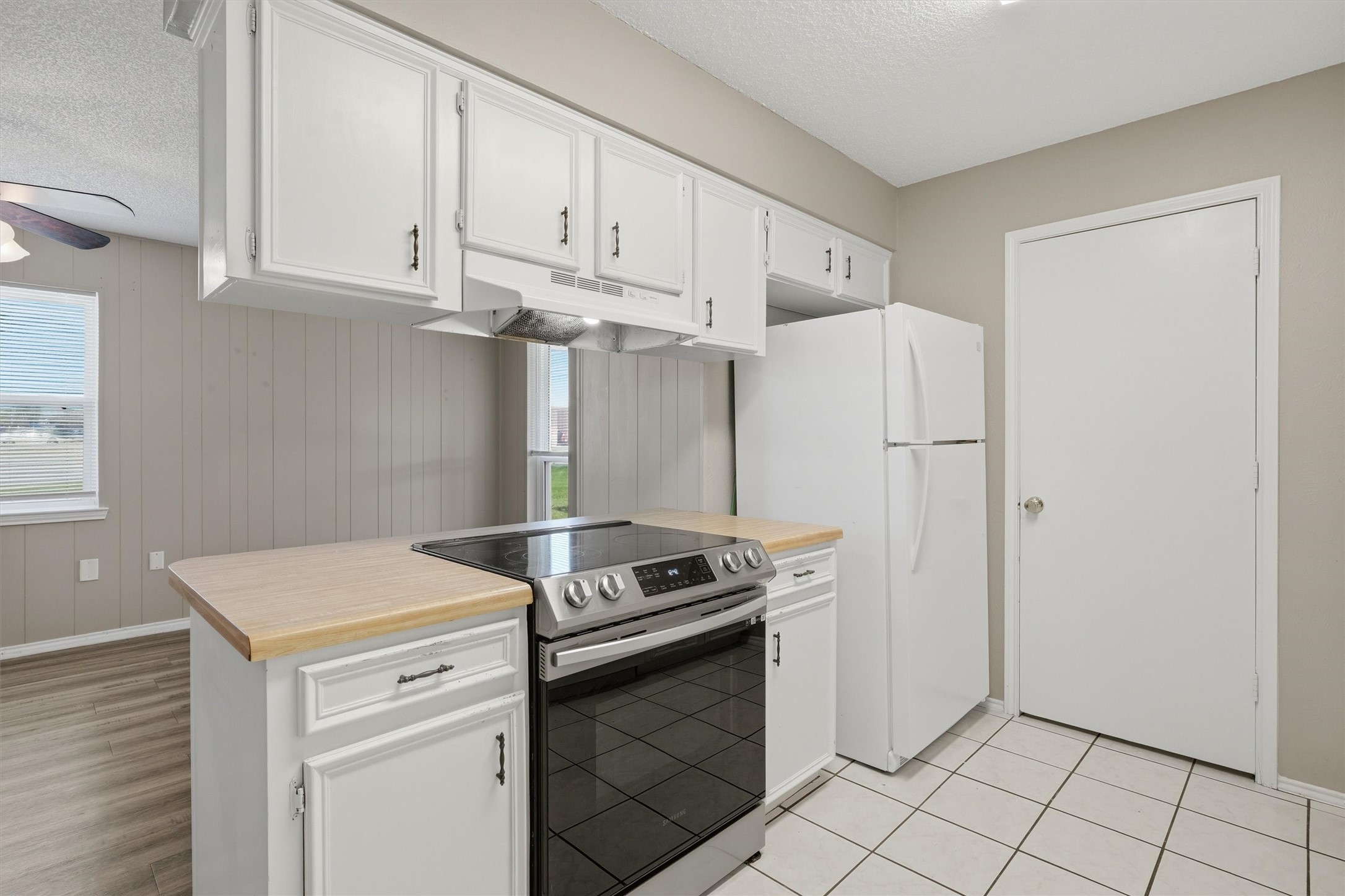 128 Meador Lane Burleson TX 76028