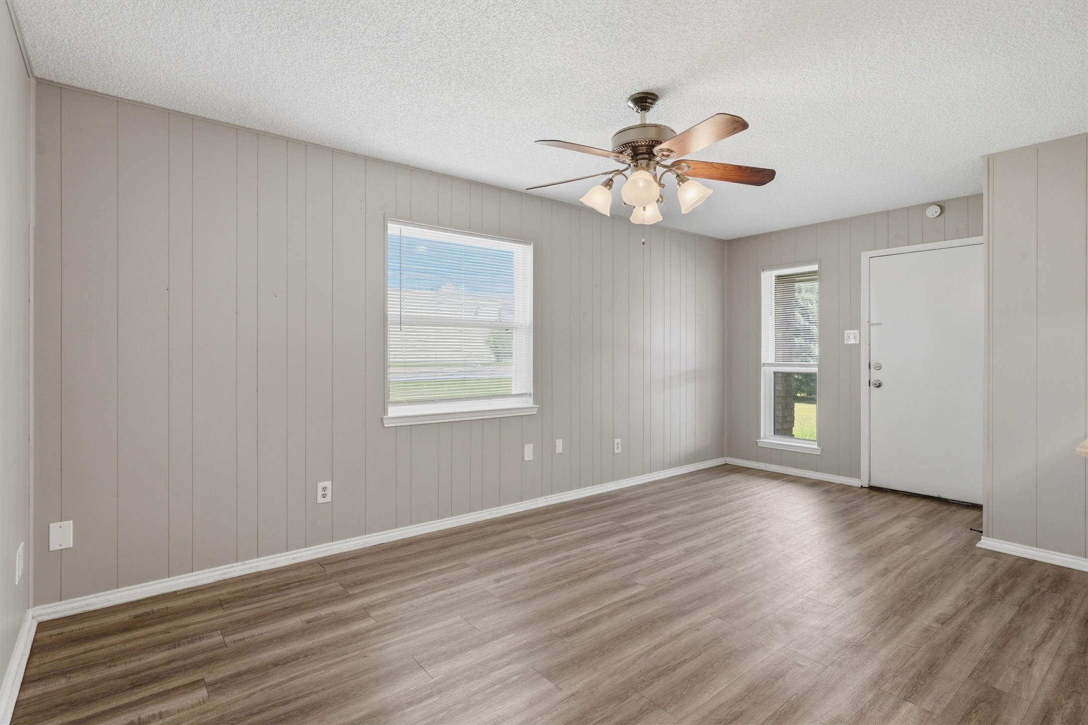 128 Meador Lane Burleson TX 76028