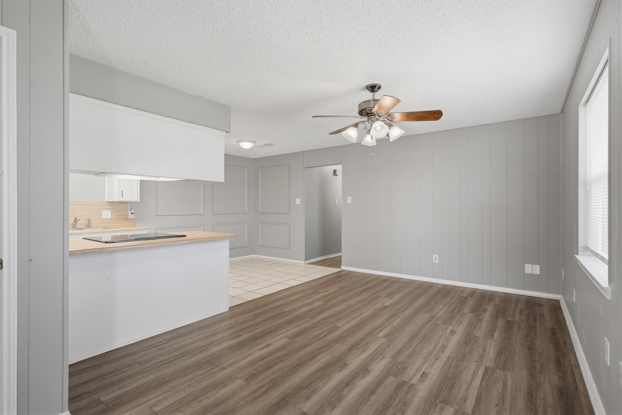 128 Meador Lane Burleson TX 76028