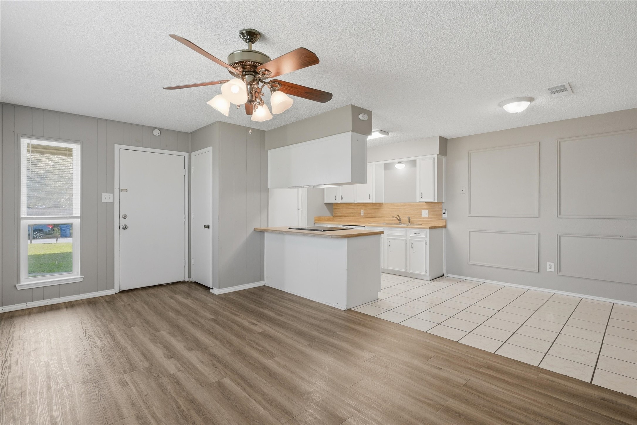 128 Meador Lane Burleson TX 76028