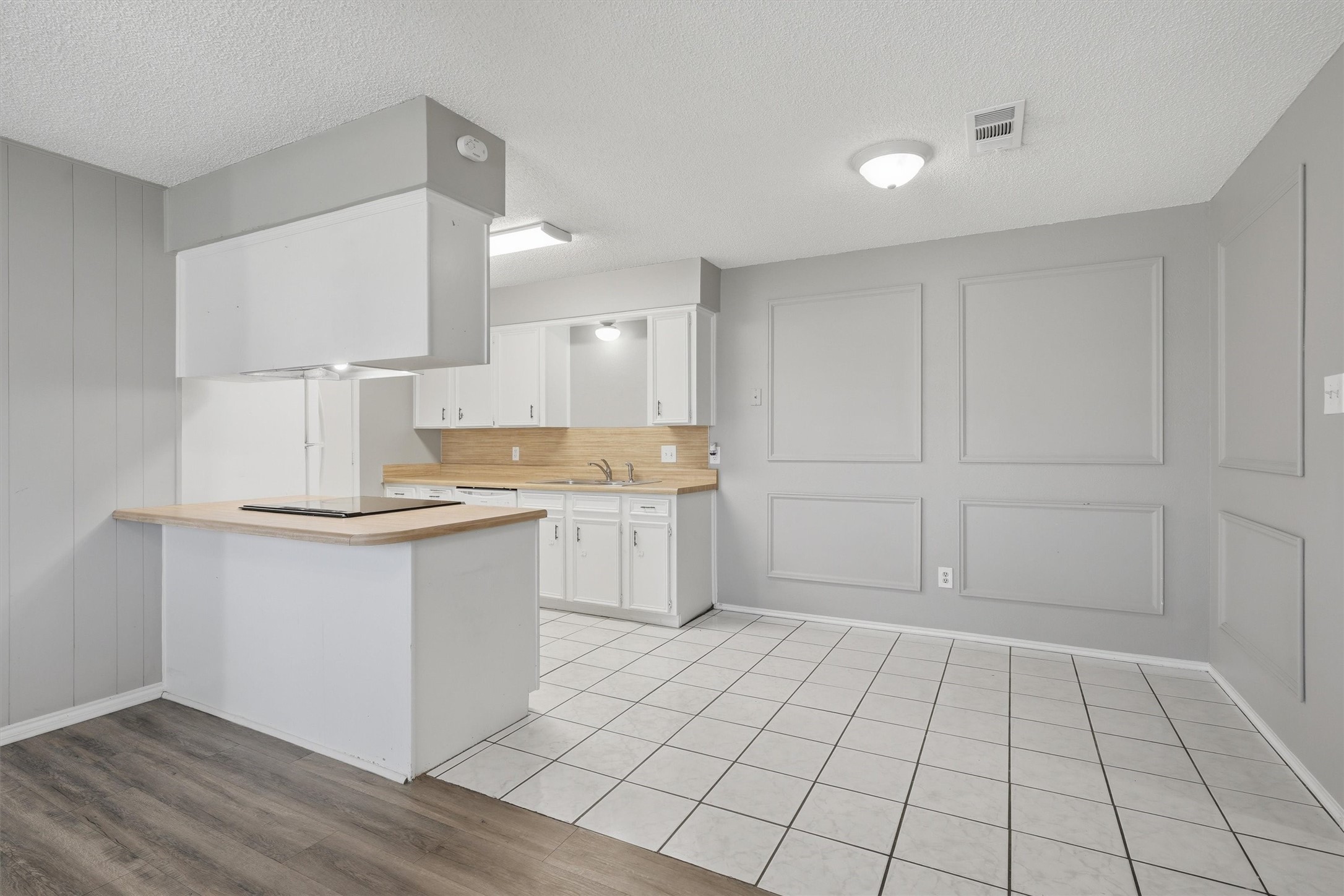 128 Meador Lane Burleson TX 76028