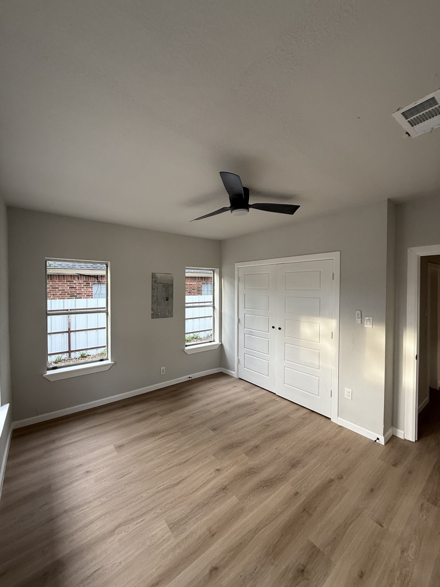 758 Bethpage Avenue Dallas TX 75217