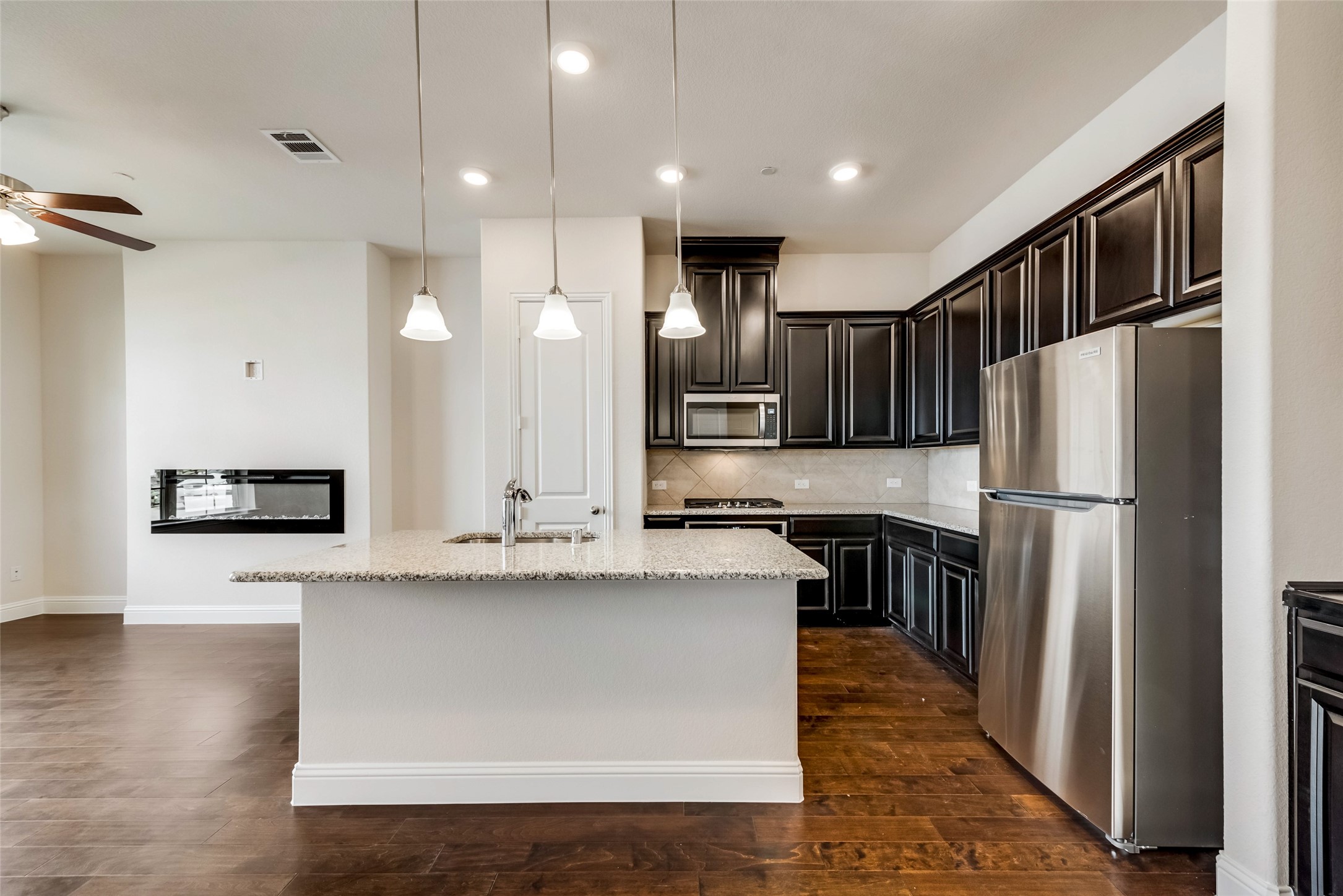 4413 Benton Lane Carrollton TX 75010