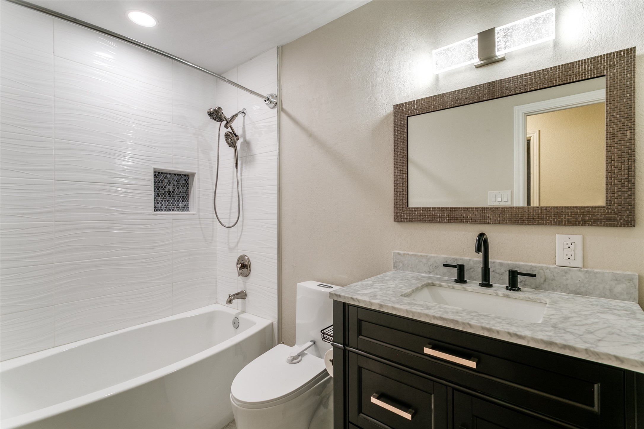 3019 Panhandle Drive Grapevine TX 76051