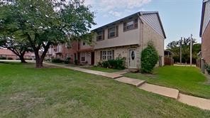 57 W Townhouse Lane Grand Prairie TX 75052
