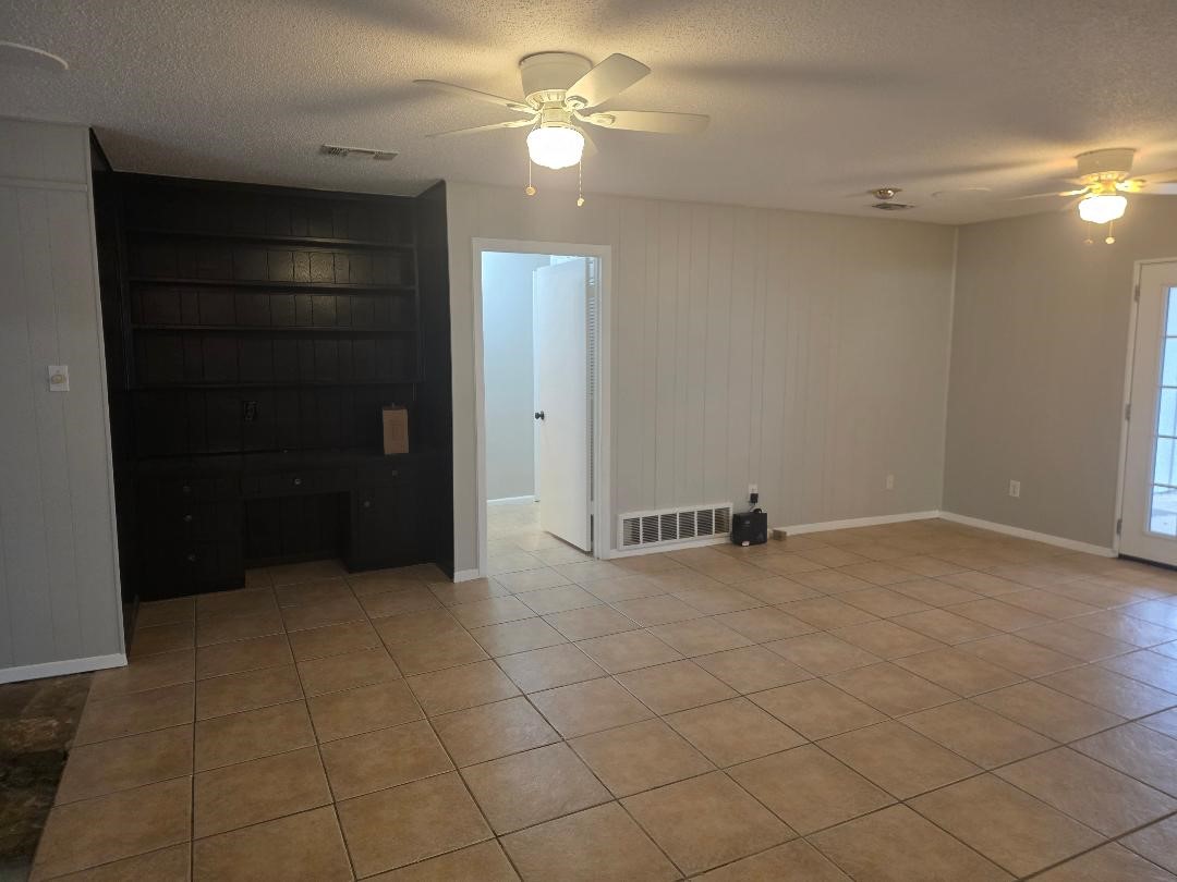 Hurst TX 76054