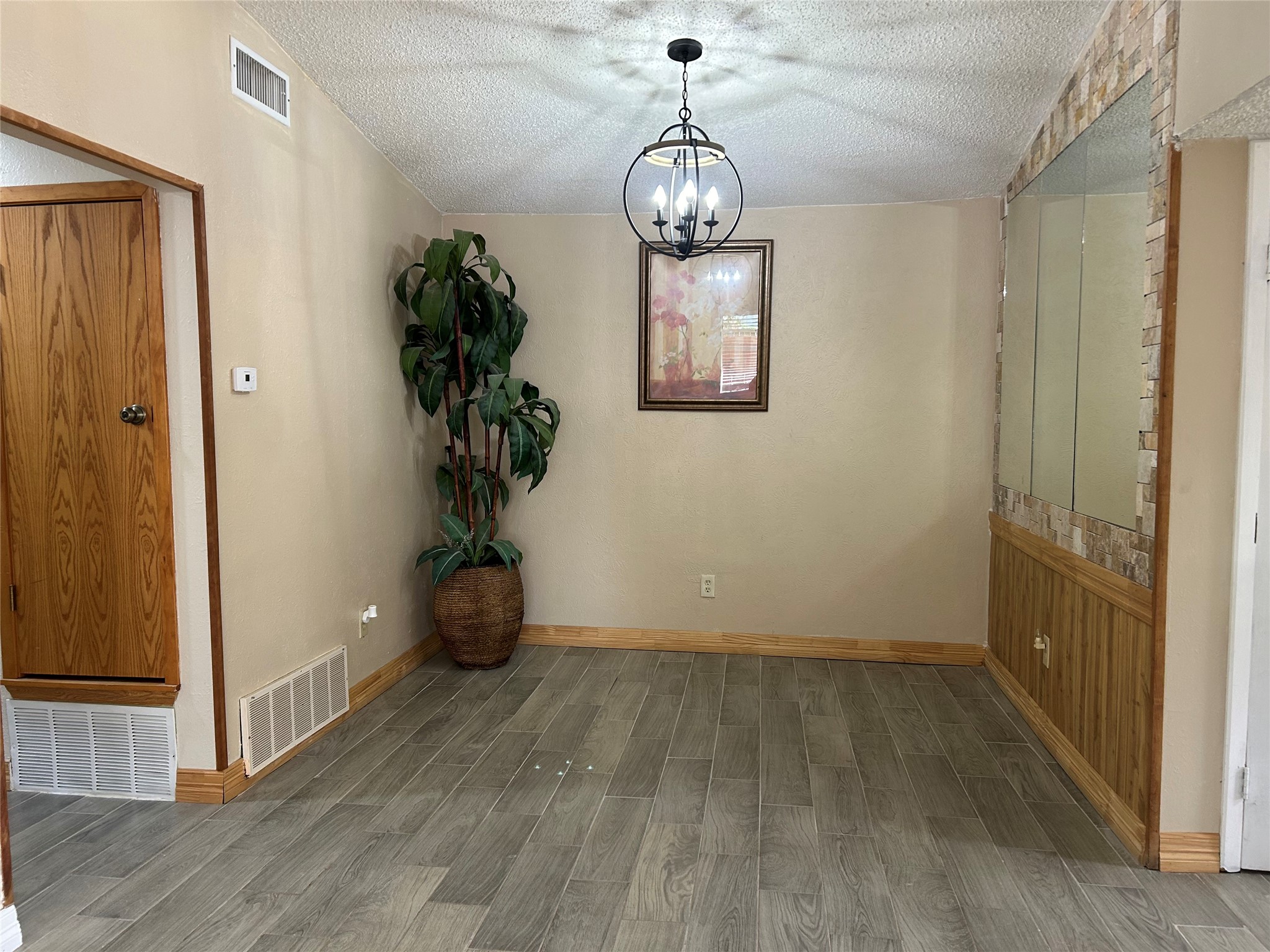 3434 Crossbow Lane Garland TX 75044