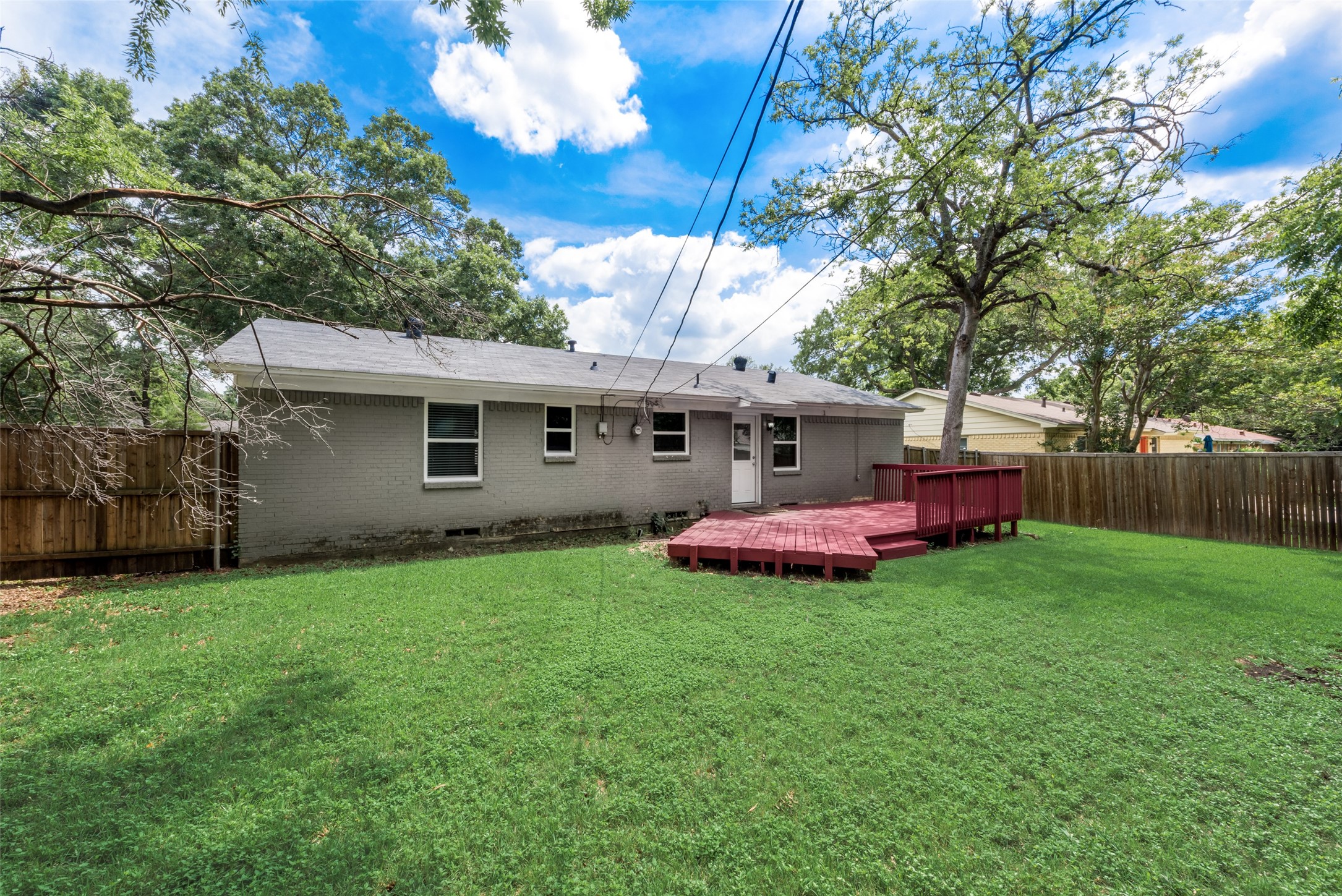 438 Daniel Street Richardson TX 75080