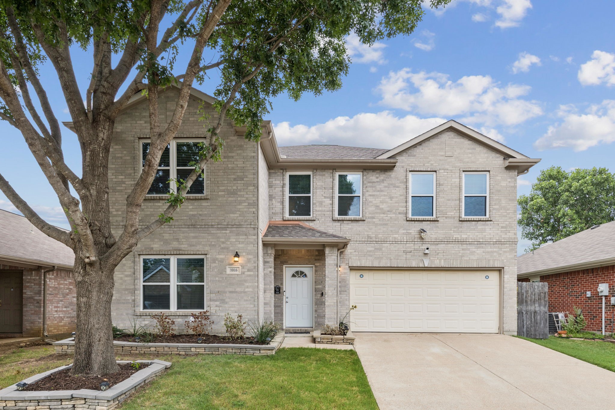 1016 Aviary Aubrey TX 76227