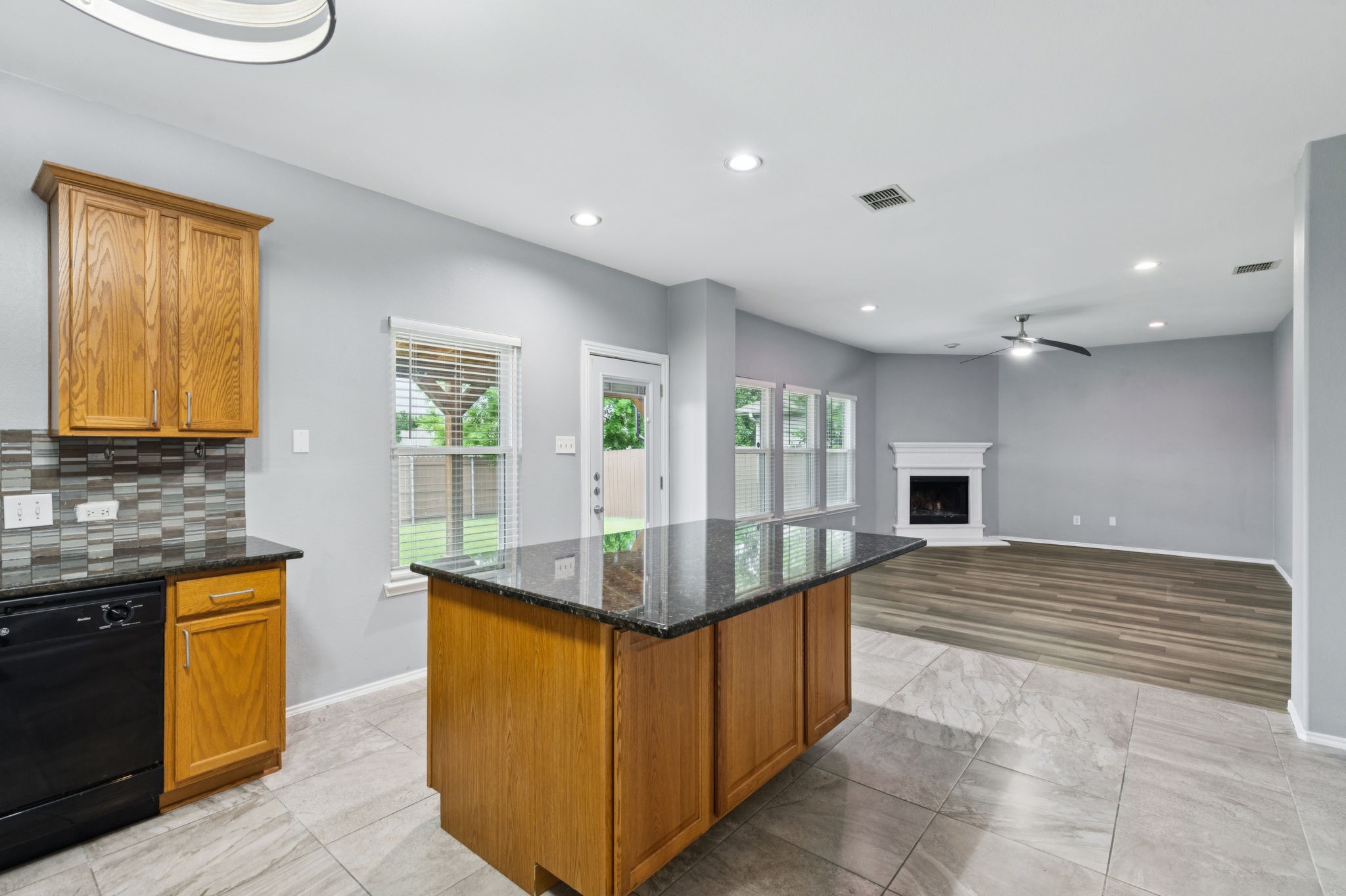 1016 Aviary Aubrey TX 76227