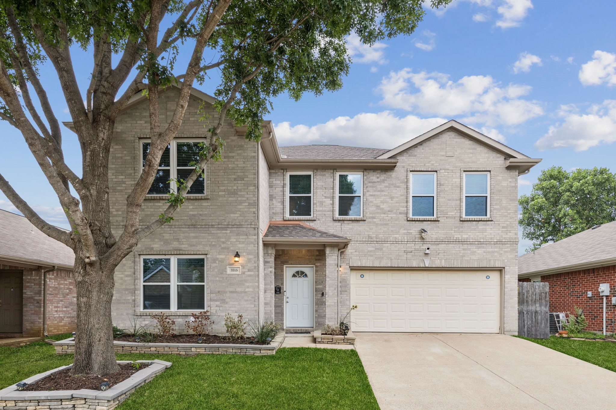 1016 Aviary Aubrey TX 76227