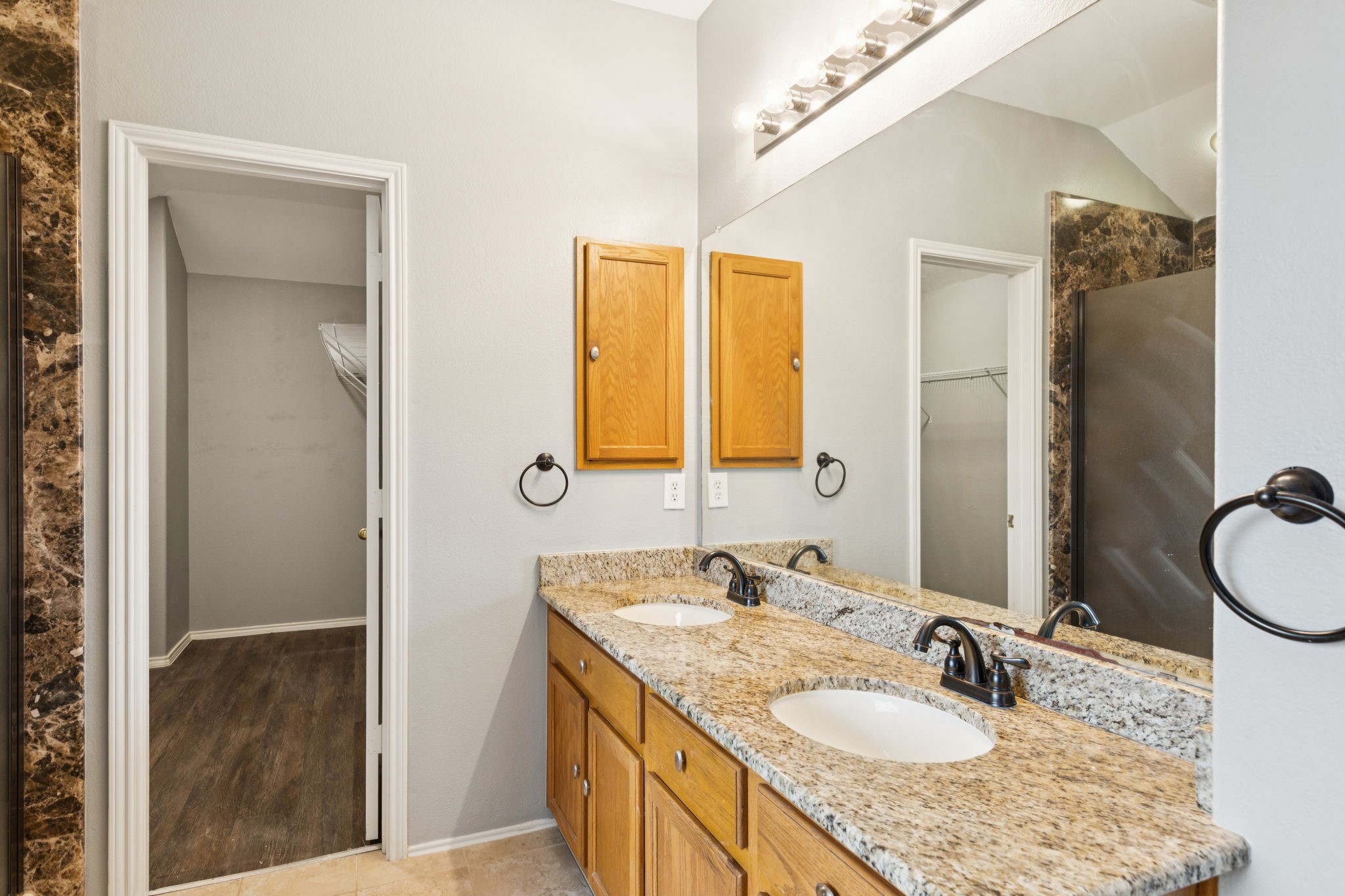 1016 Aviary Aubrey TX 76227