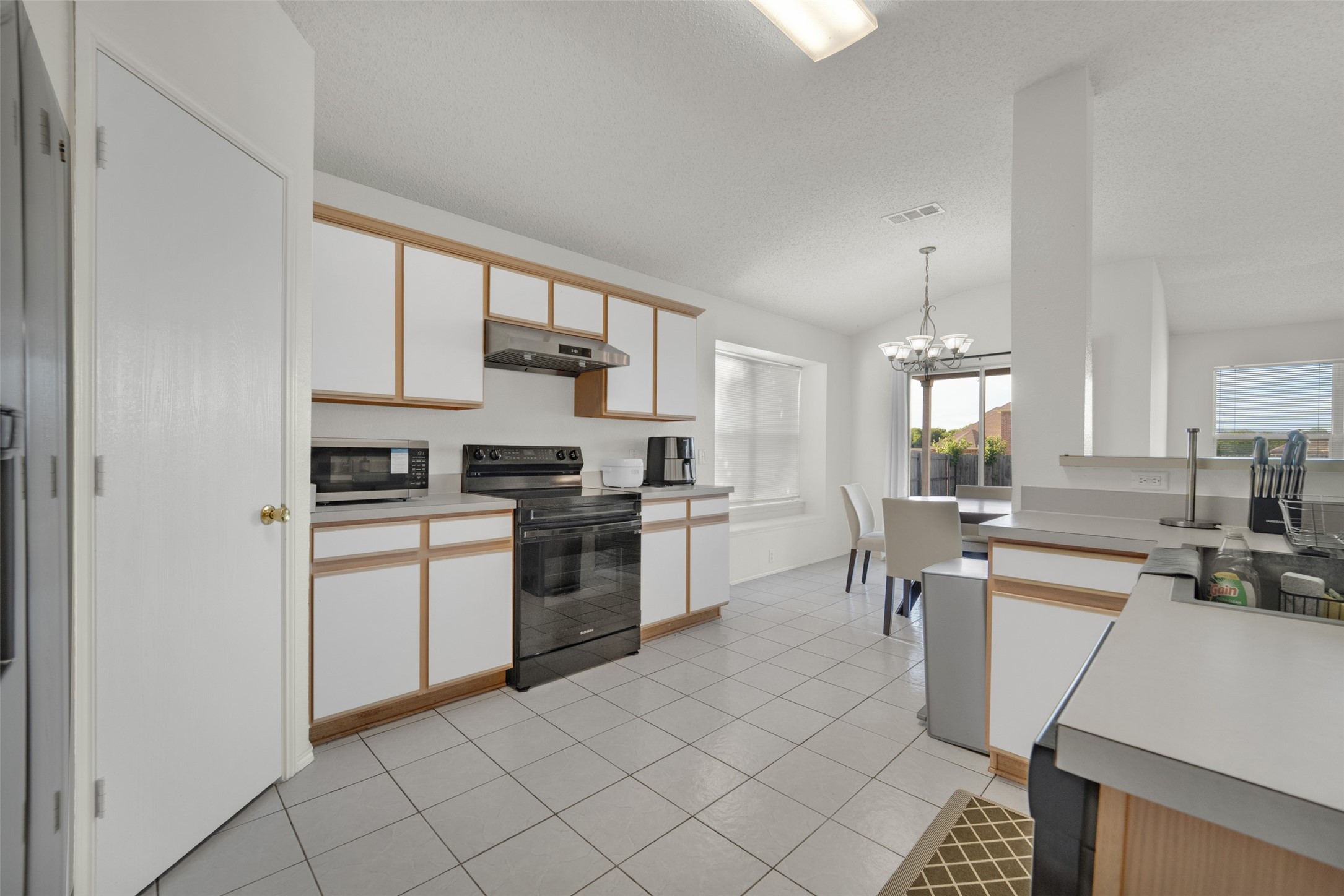1407 Autumncrest Drive Arlington TX 76002
