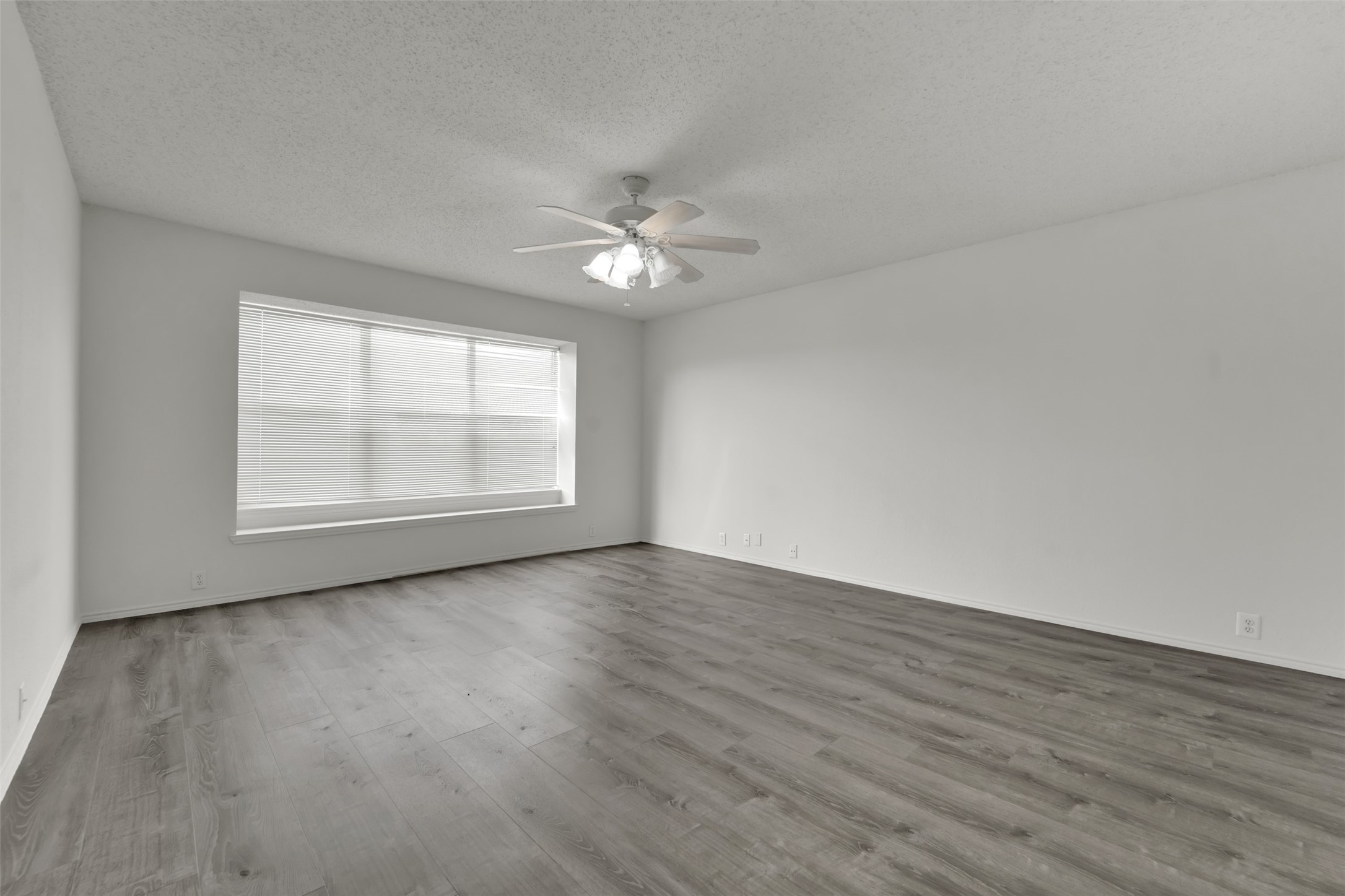 1407 Autumncrest Drive Arlington TX 76002