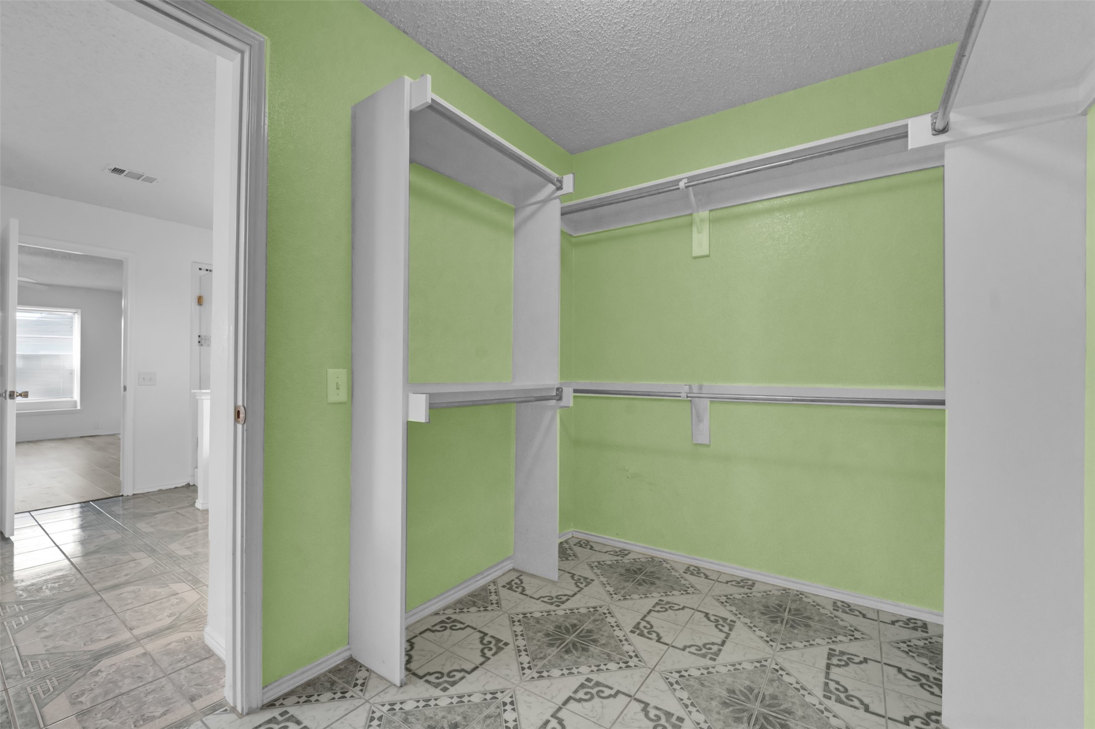 1407 Autumncrest Drive Arlington TX 76002