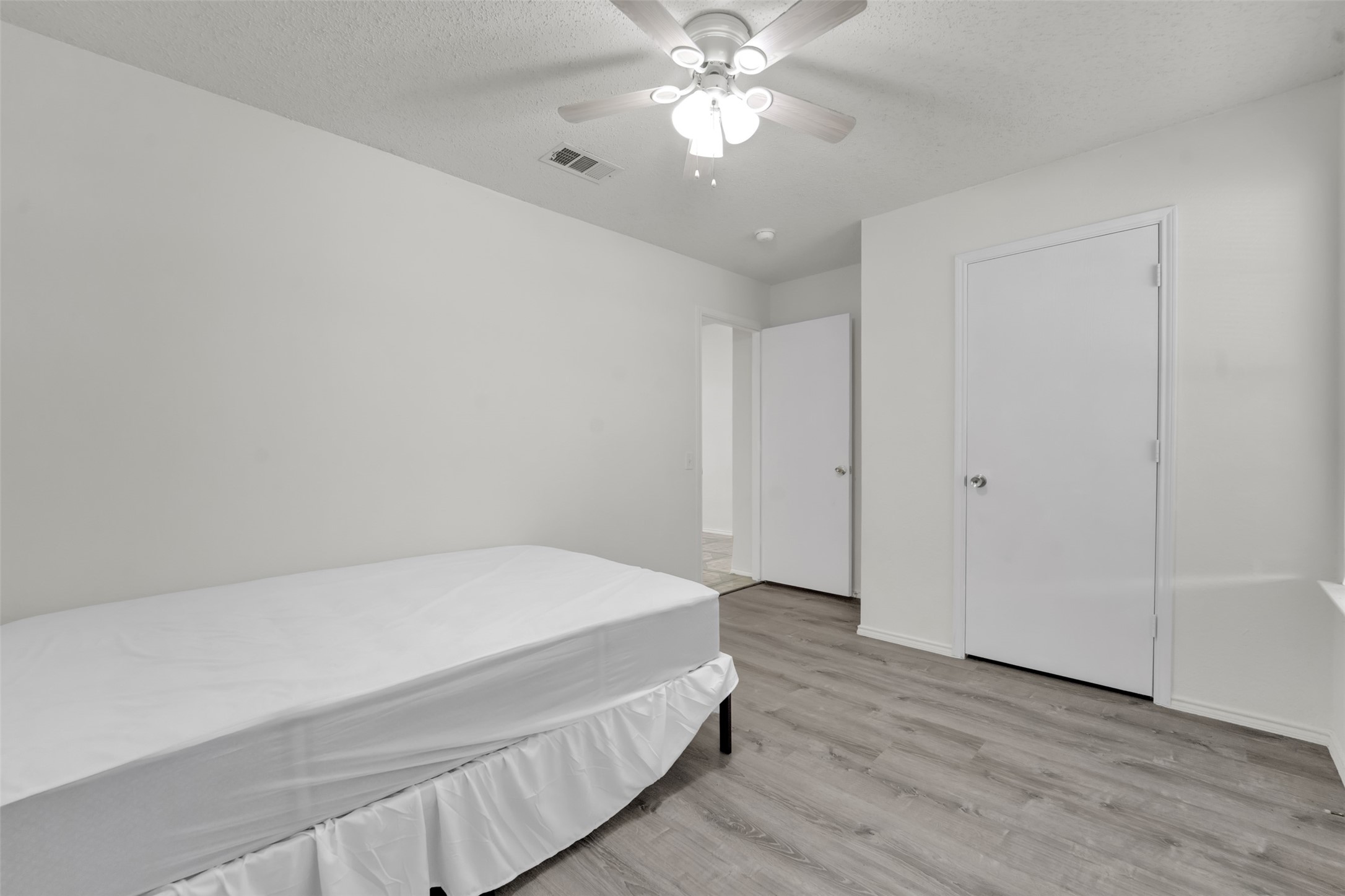 1407 Autumncrest Drive Arlington TX 76002