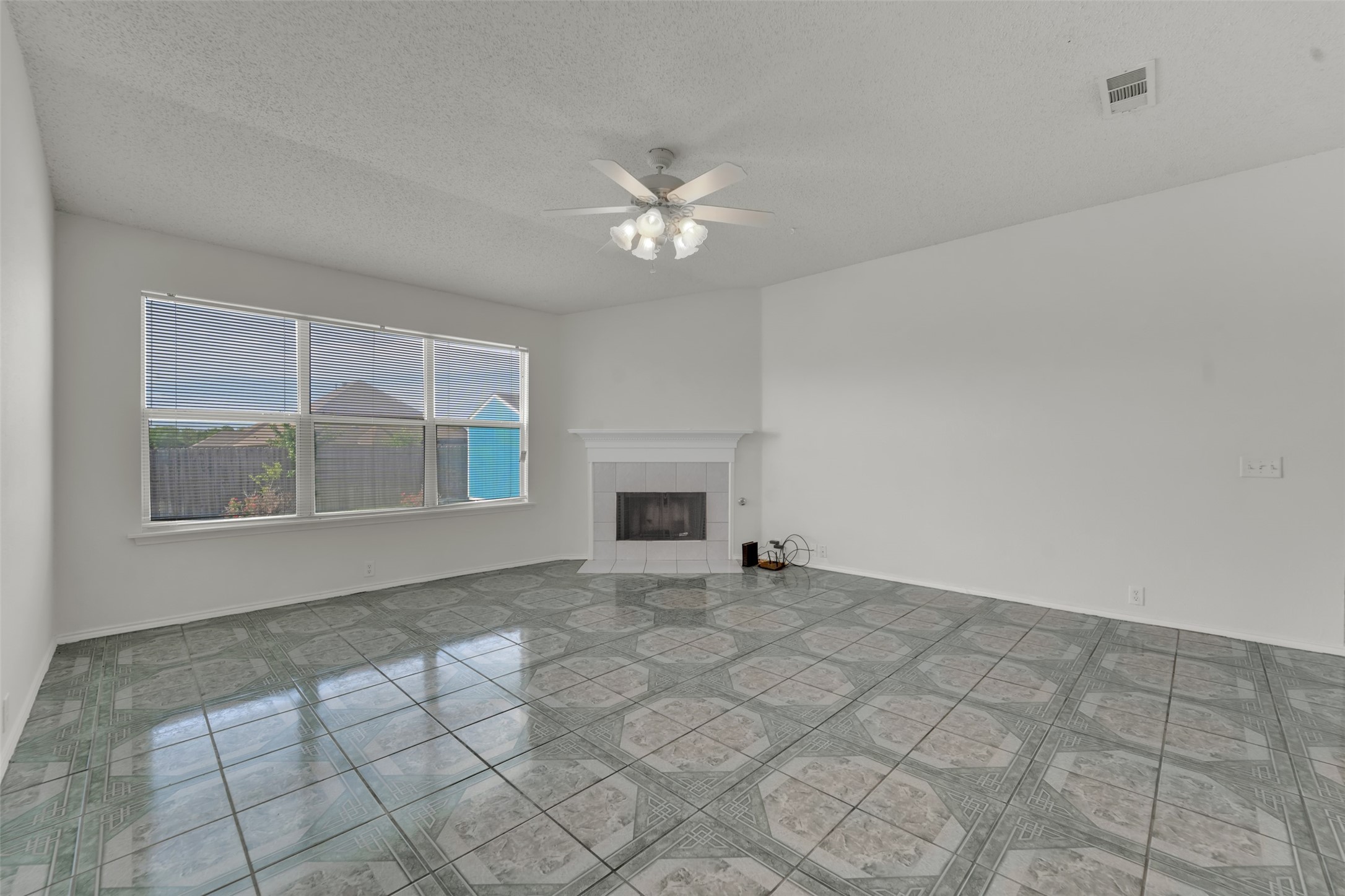1407 Autumncrest Drive Arlington TX 76002