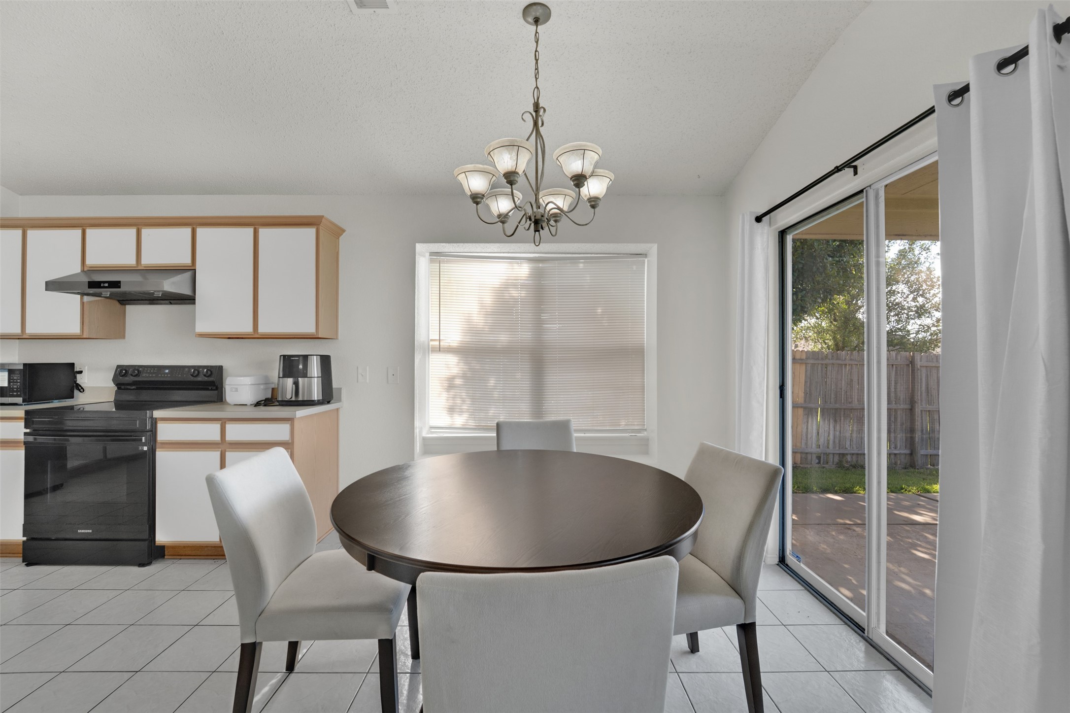 1407 Autumncrest Drive Arlington TX 76002