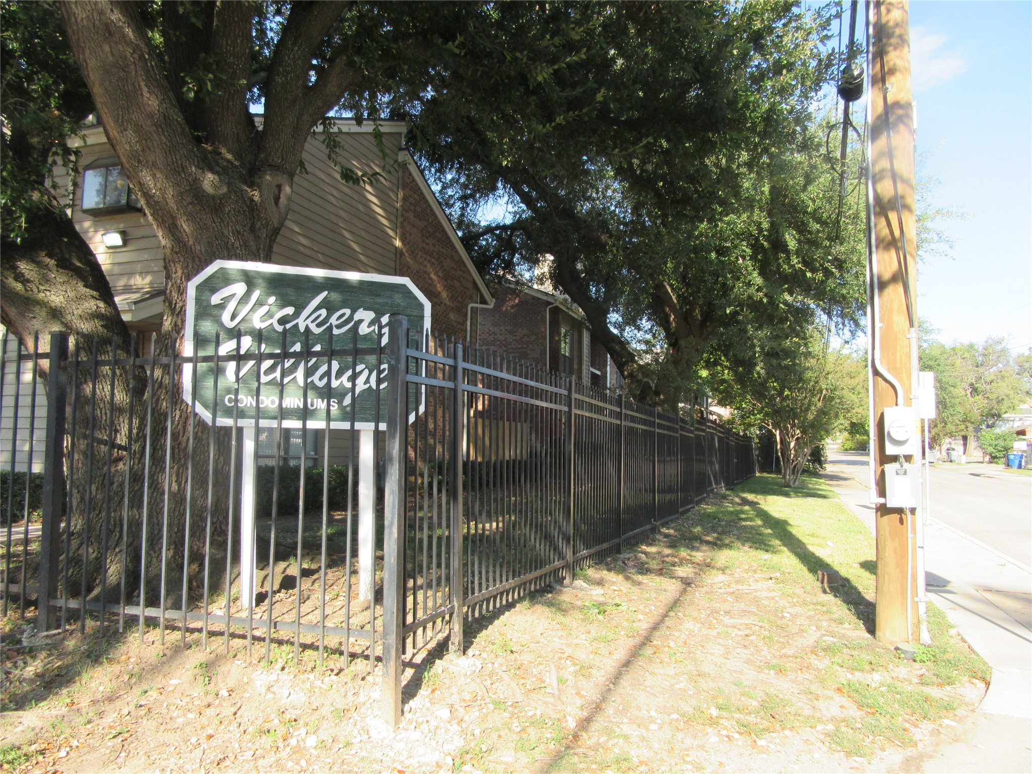 5750 Phoenix Drive Dallas TX 75231