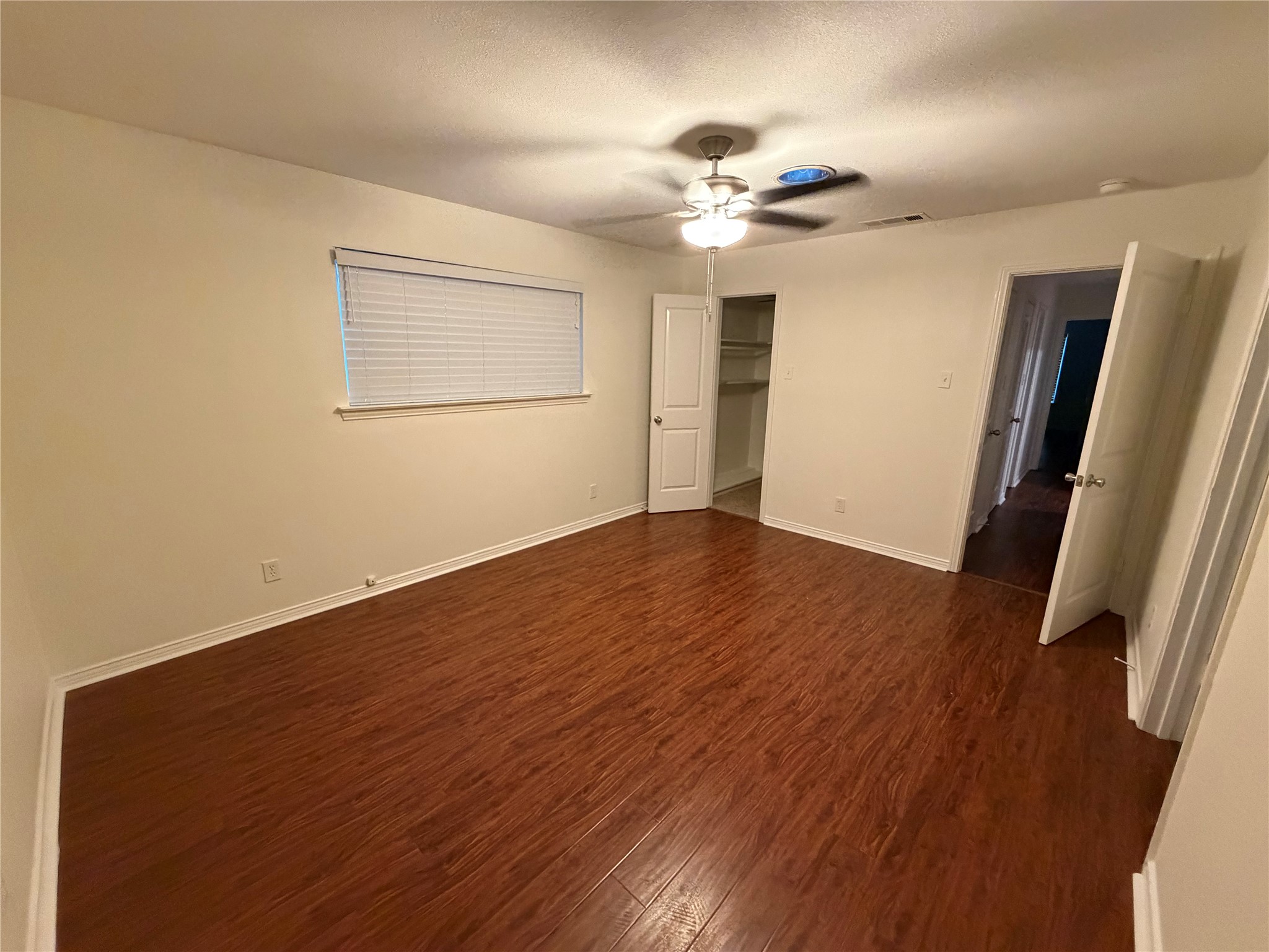 519 Heyser Drive Dallas TX 75224