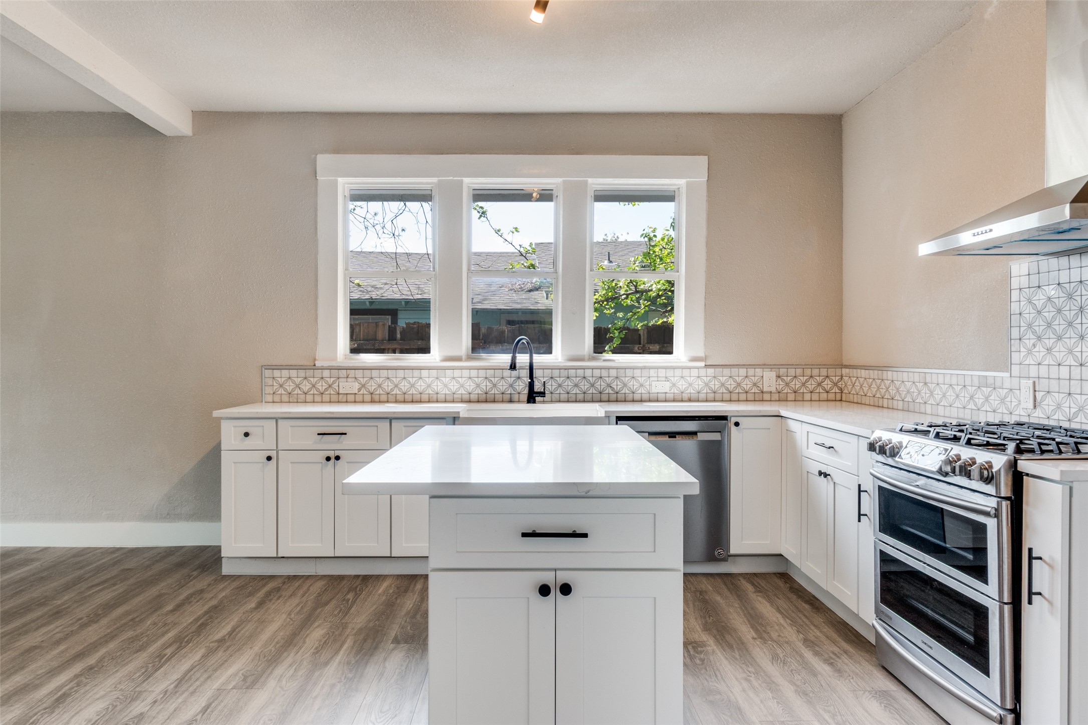 1247 Georgia Avenue Dallas TX 75216