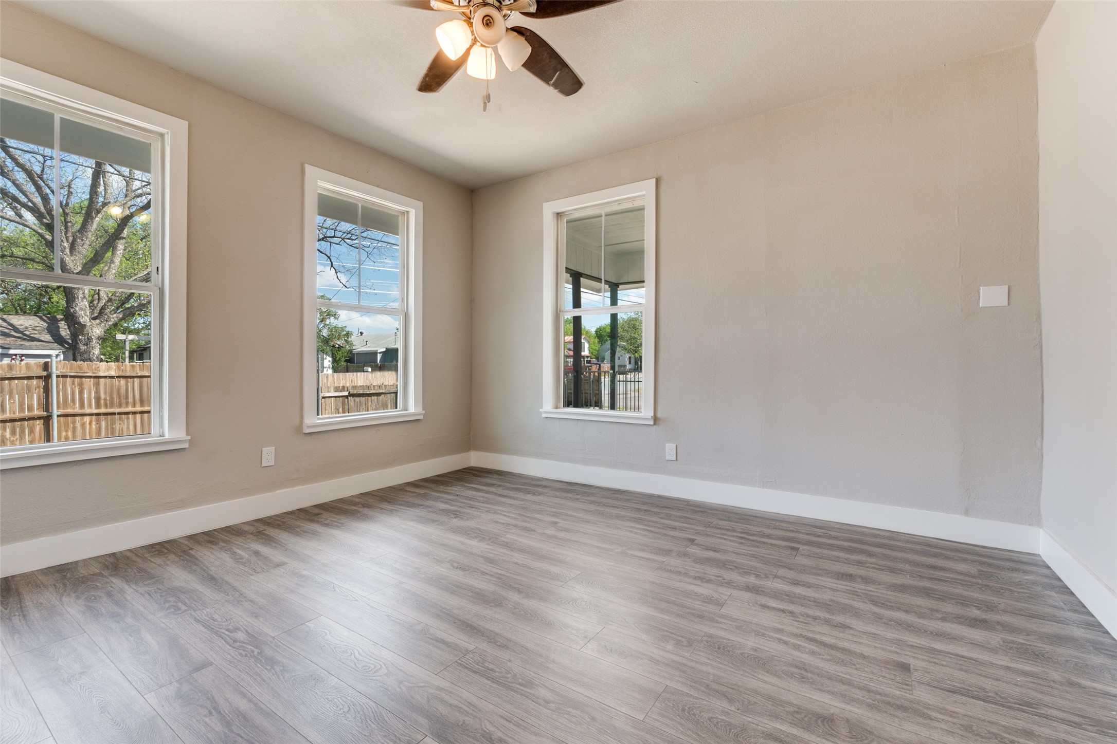 1247 Georgia Avenue Dallas TX 75216
