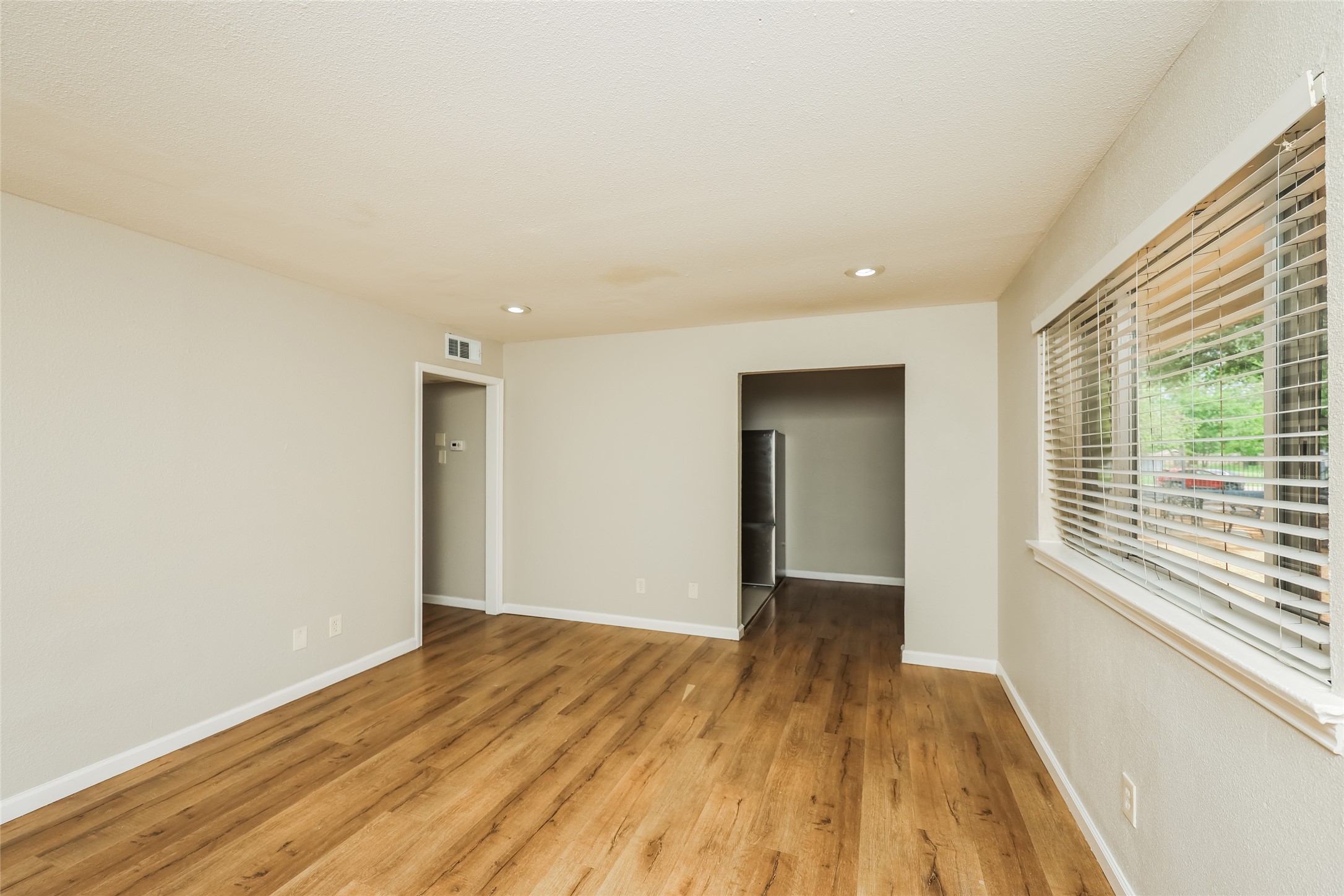 4618 Reiger Avenue Dallas TX 75246