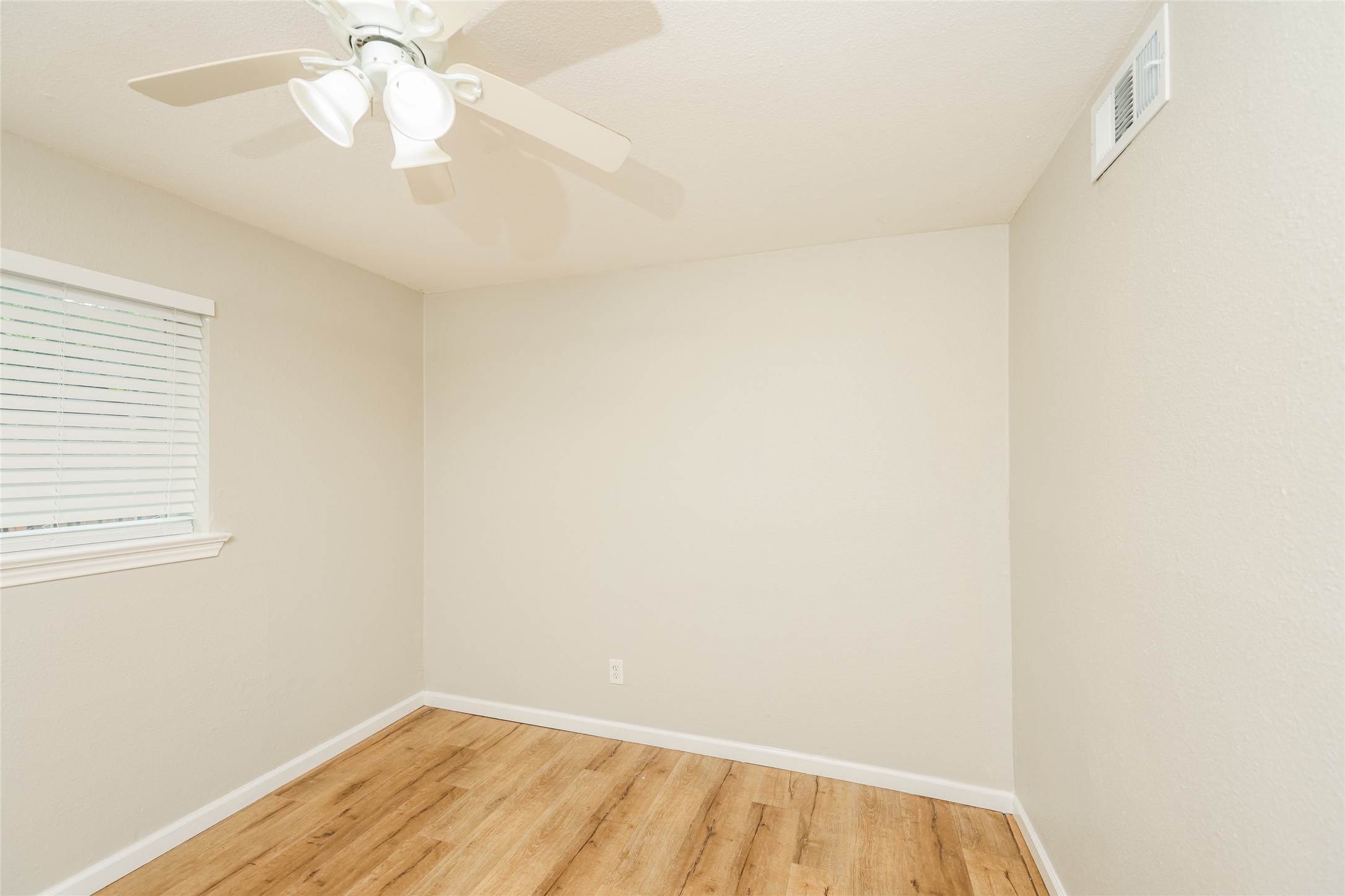 4618 Reiger Avenue Dallas TX 75246
