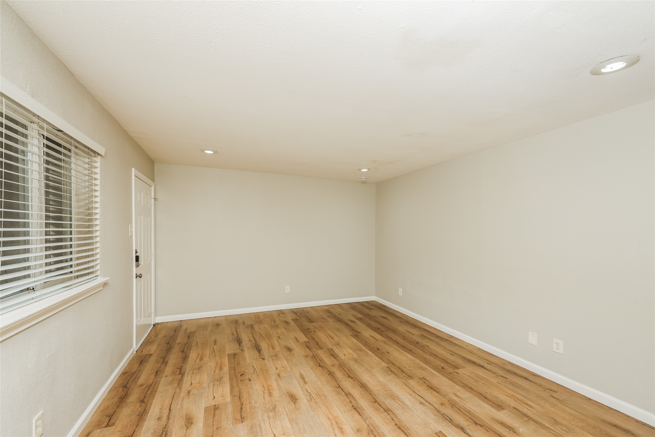 4618 Reiger Avenue Dallas TX 75246