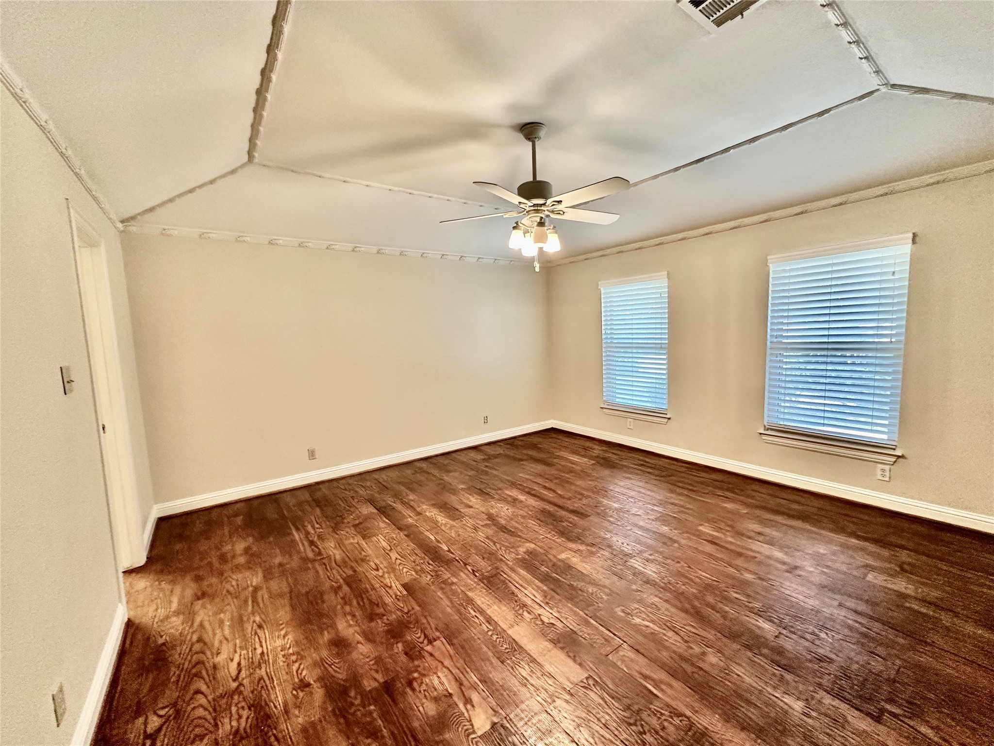 6632 Winding Rose Trail Dallas TX 75252