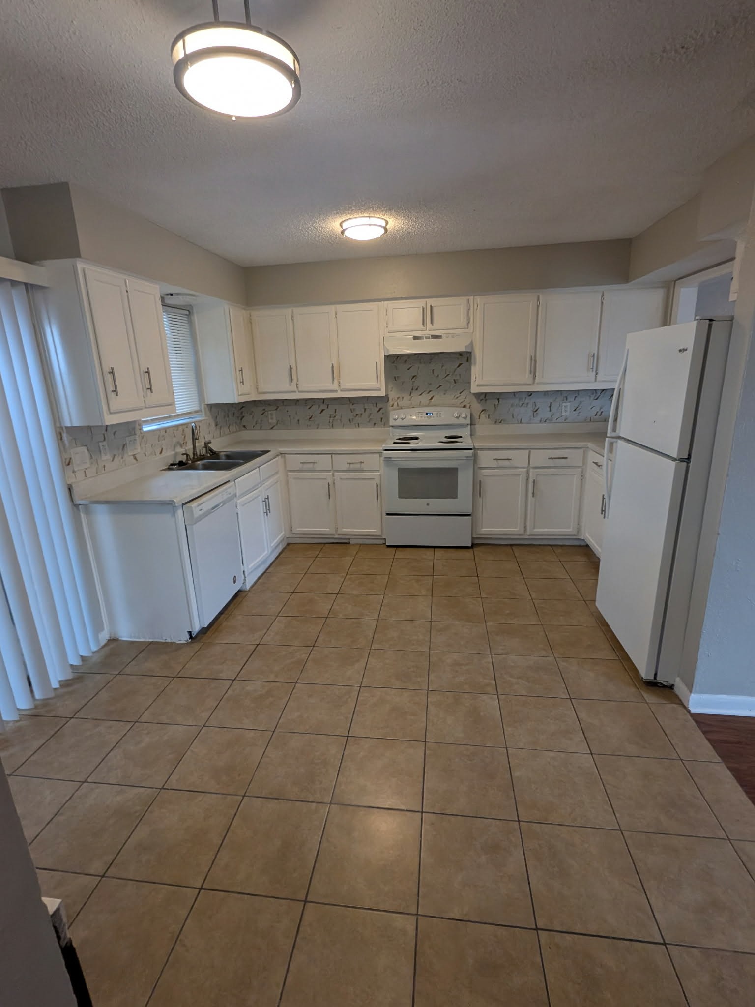 514 E Belt Line Road Desoto TX 75115